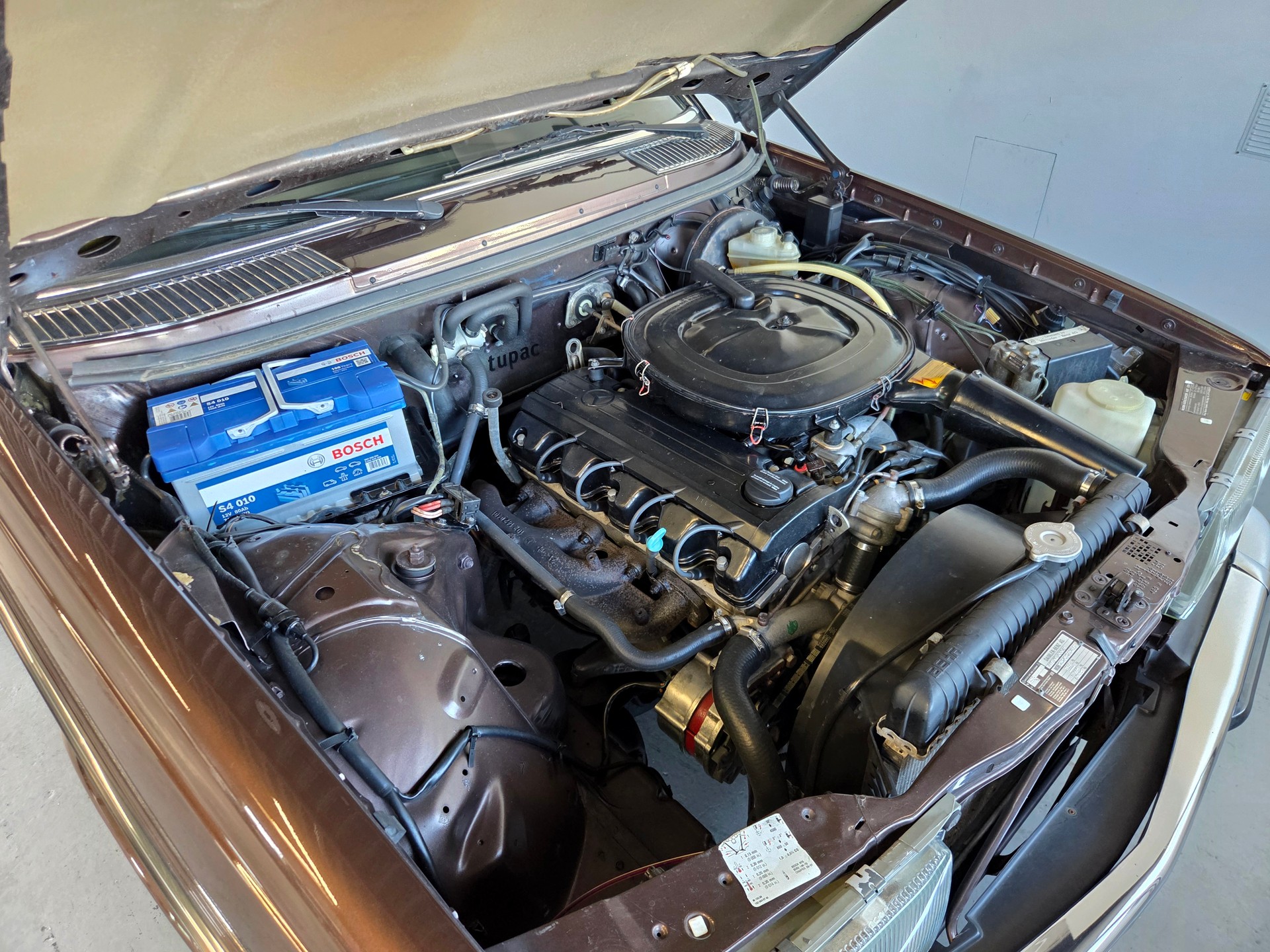 MERCEDES-BENZ 230 CE-image-17
