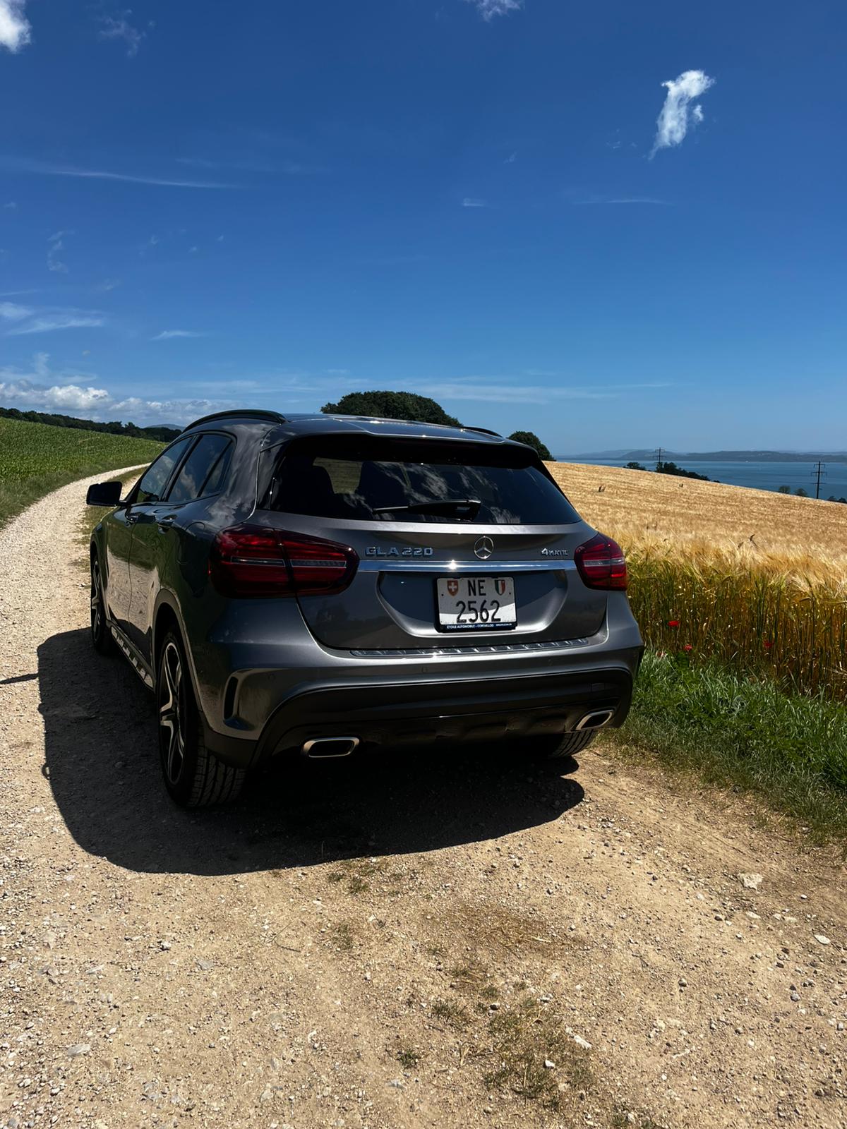 MERCEDES-BENZ GLA 220 AMG Line 4m-image-2