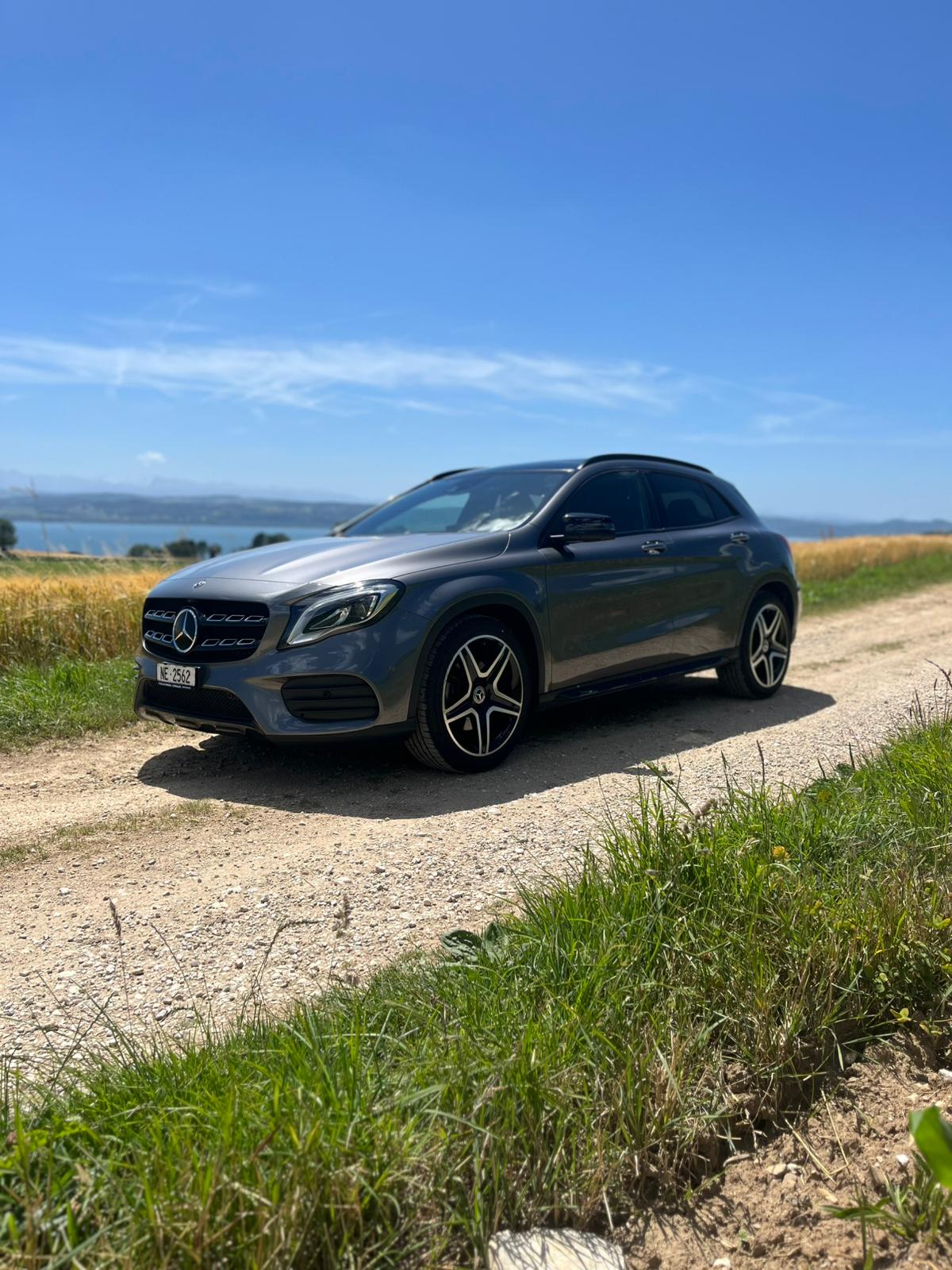 MERCEDES-BENZ GLA 220 AMG Line 4m-image-5