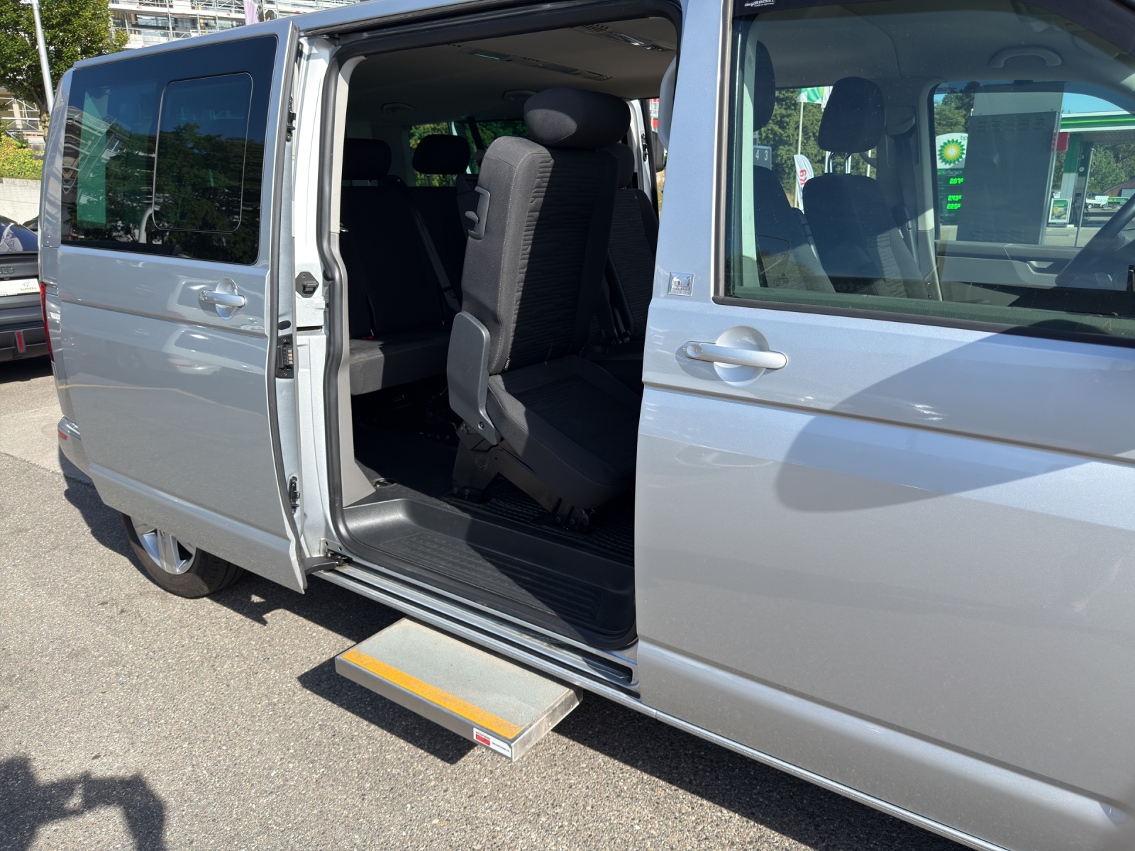 VW T6.1 Caravelle 3400 2.0 TDI 204 Comfortline DSG 4m-image-11