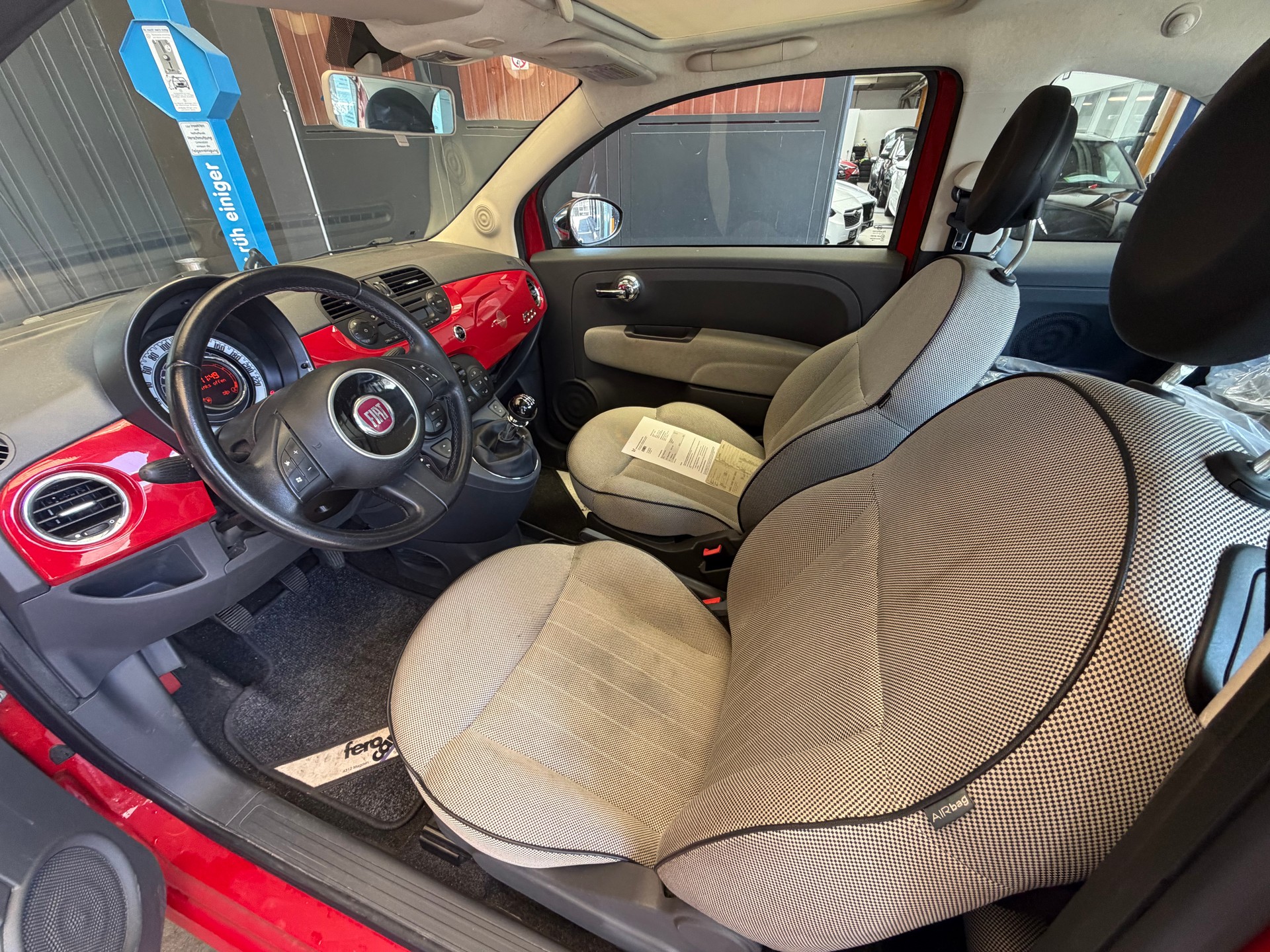 FIAT 500 1.4 16V Lounge-image-7