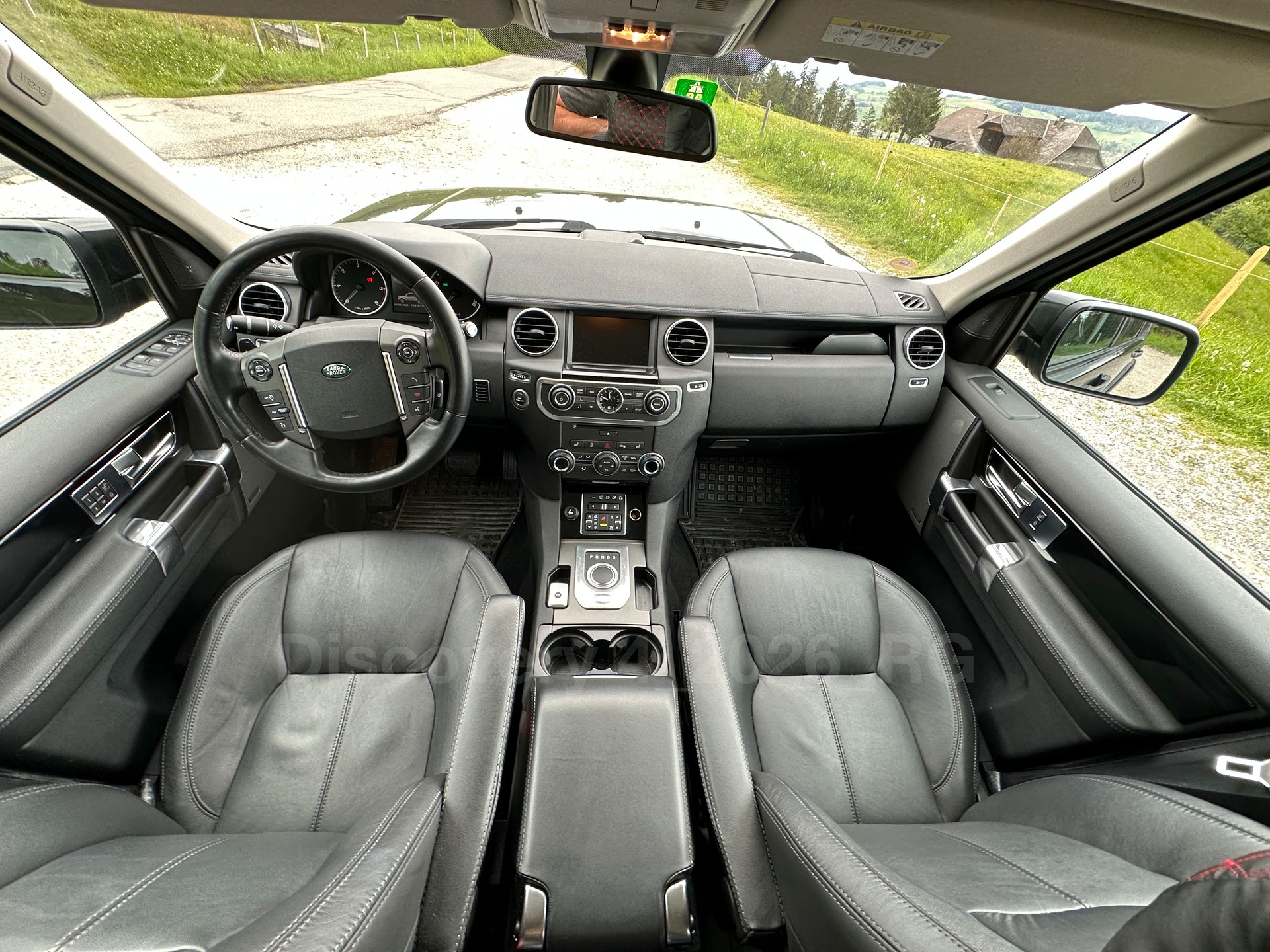 LAND ROVER Discovery IV 3.0 SDV6 HSE, frisch ab MFK-image-8