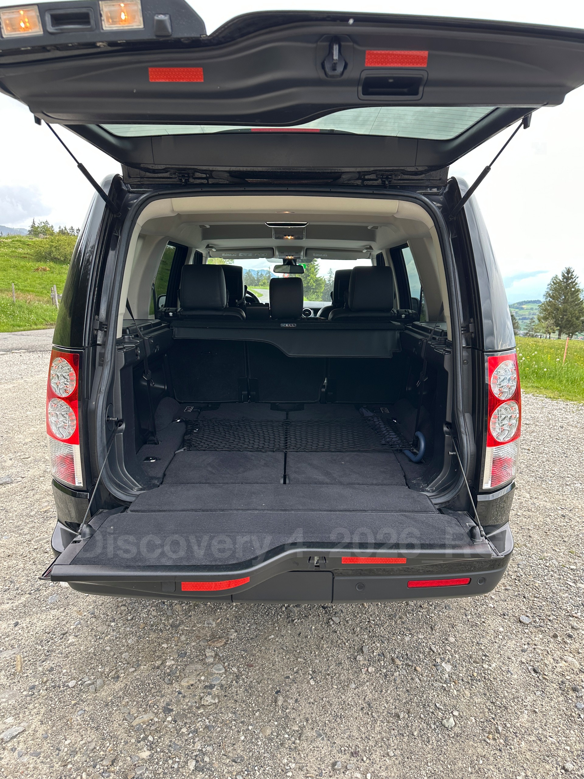 LAND ROVER Discovery IV 3.0 SDV6 HSE, frisch ab MFK-image-16