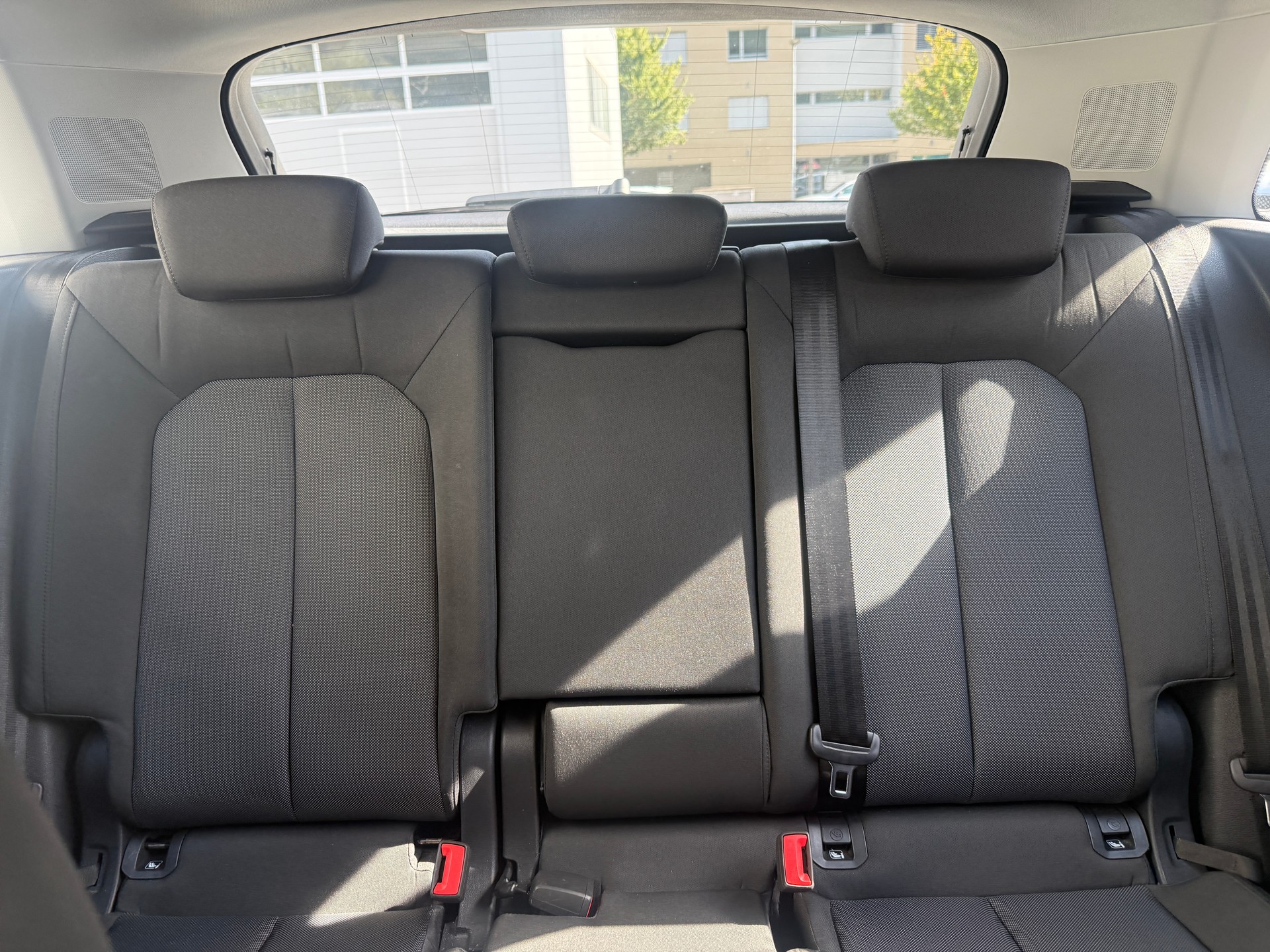 AUDI Q3 40 TDI advanced quattro S-tronic-image-18