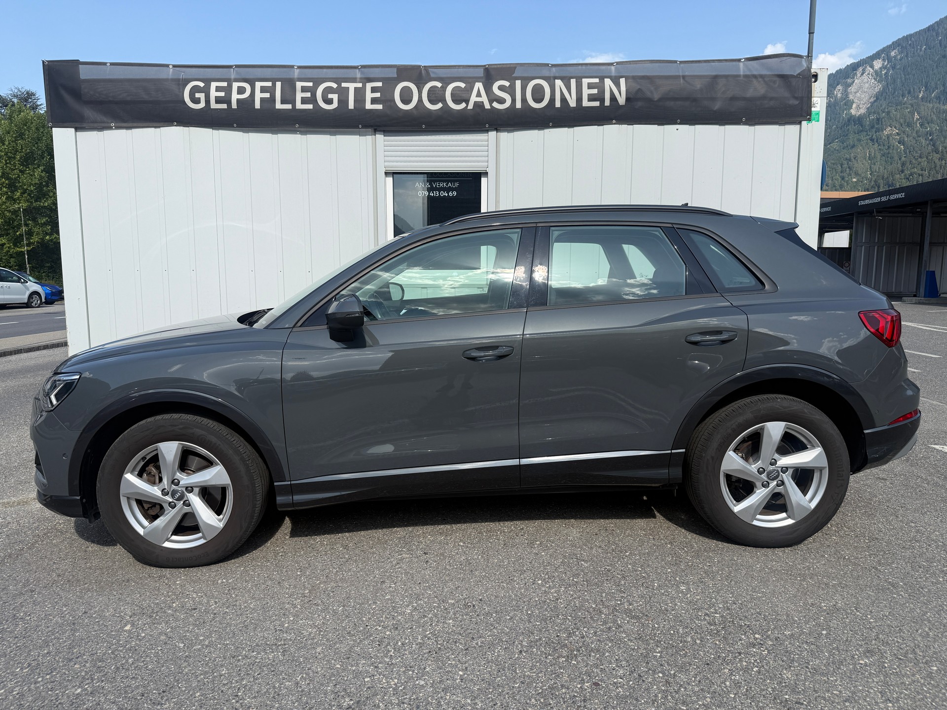 AUDI Q3 40 TDI advanced quattro S-tronic-image-8