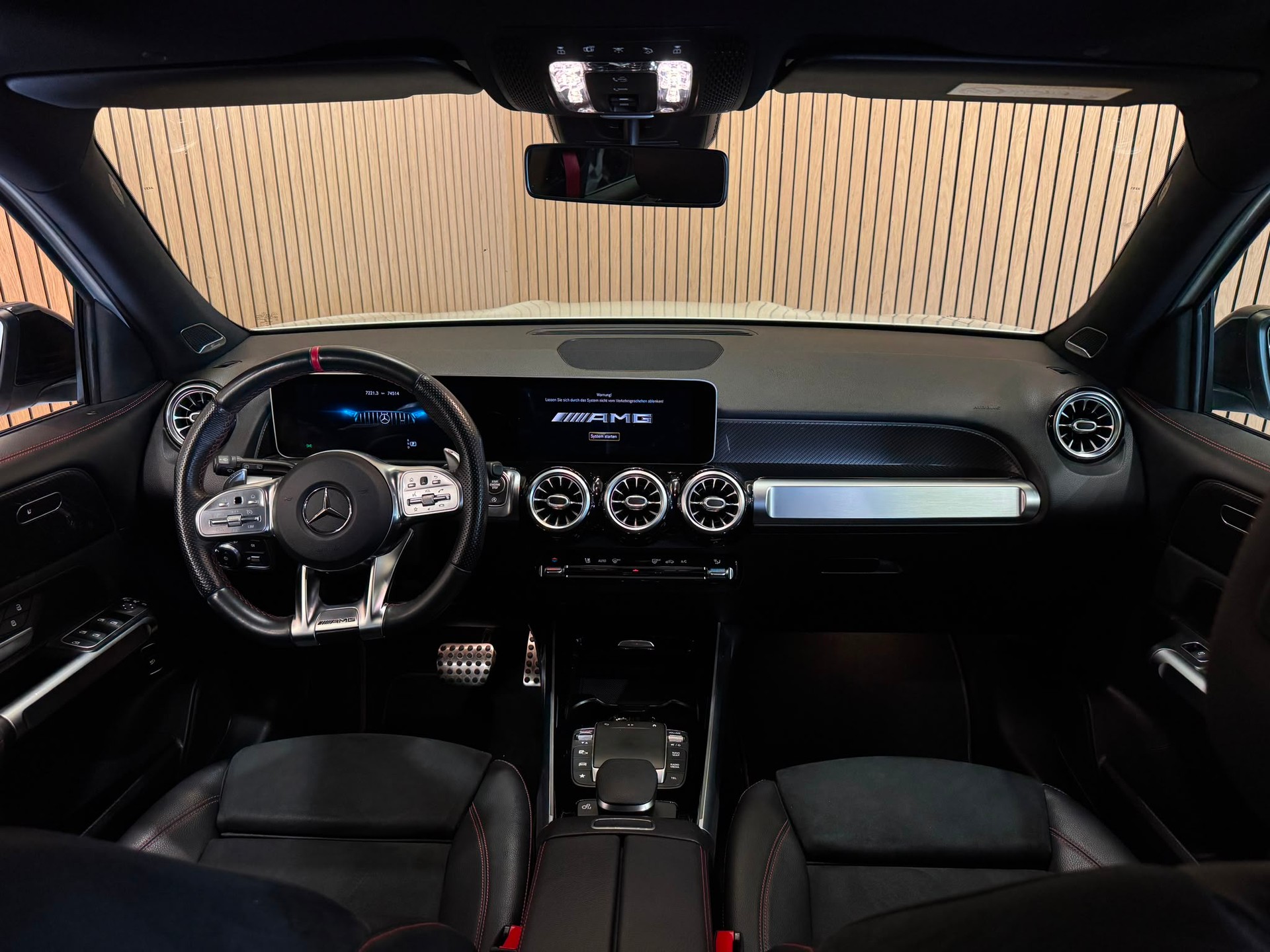 MERCEDES-BENZ GLB 35 AMG 4 MATIC 8G-Tronic-image-8