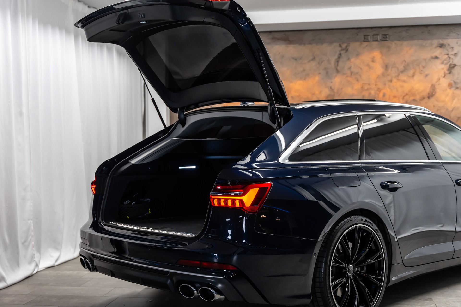 AUDI S6 Avant 3.0 TDI quattro tiptronic *Matrix*Panorama*360°*21"Alu*-image-6