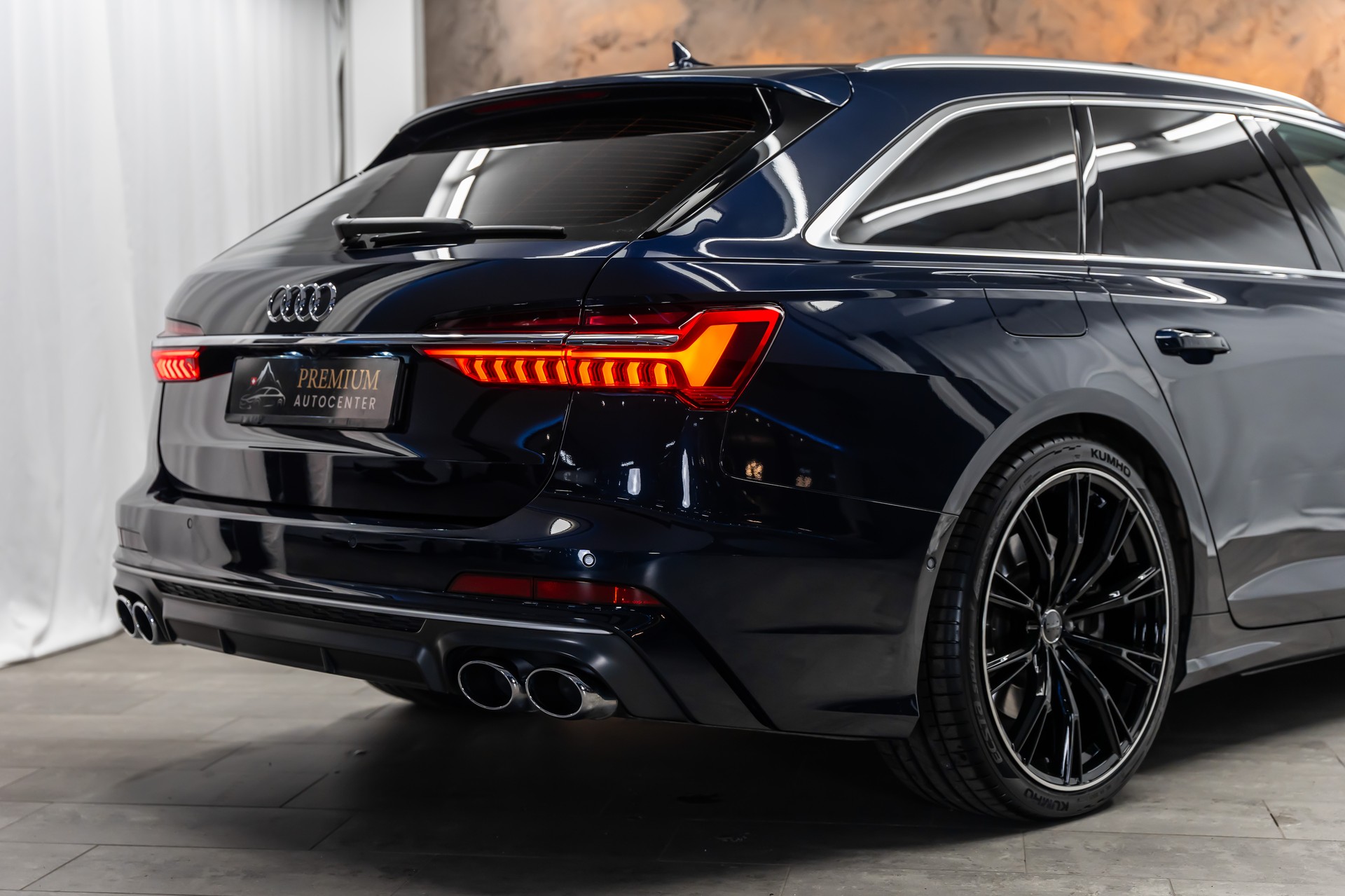 AUDI S6 Avant 3.0 TDI quattro tiptronic *Matrix*Panorama*360°*21"Alu*-image-5