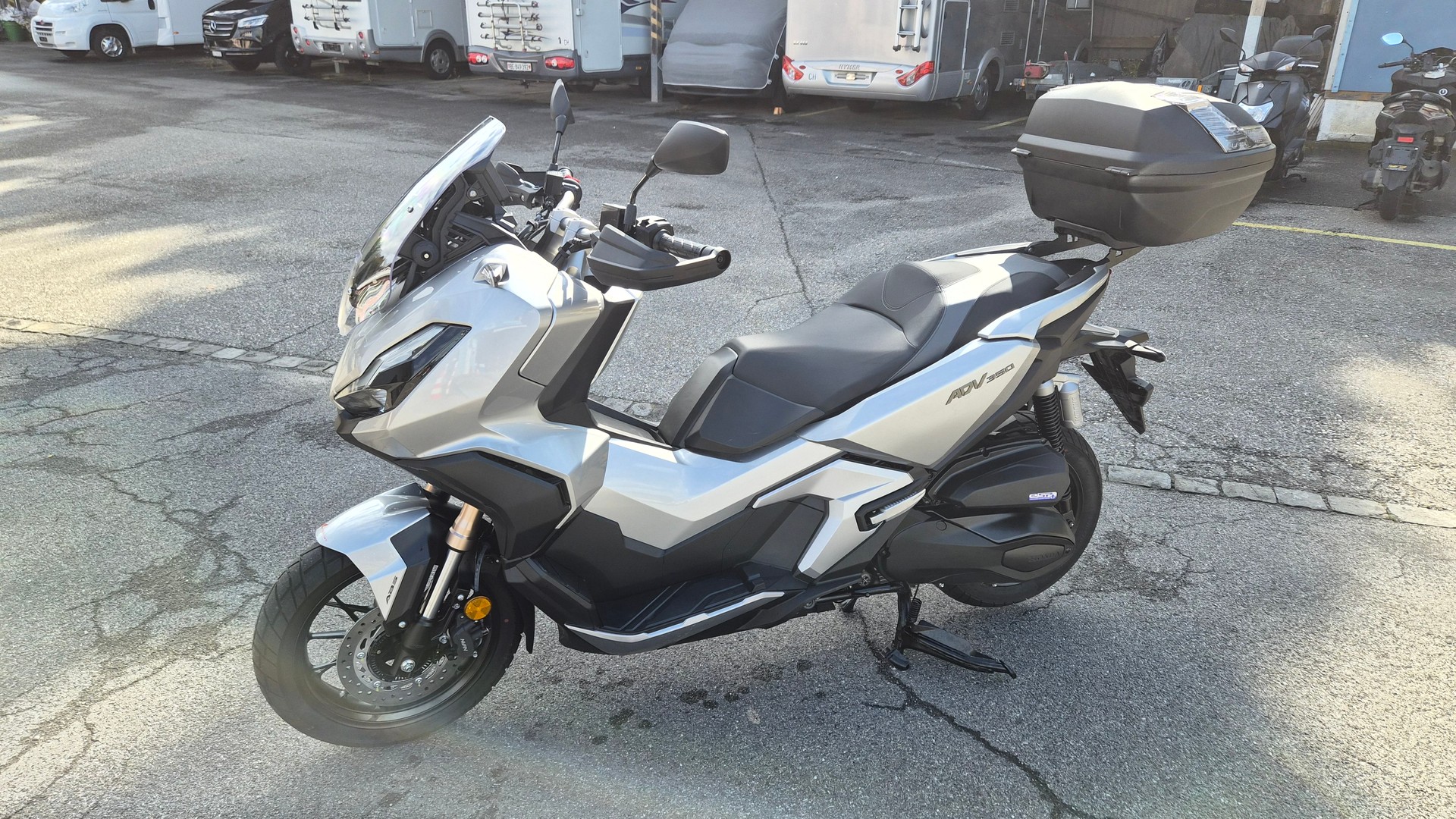 HONDA ADV 350-image-11