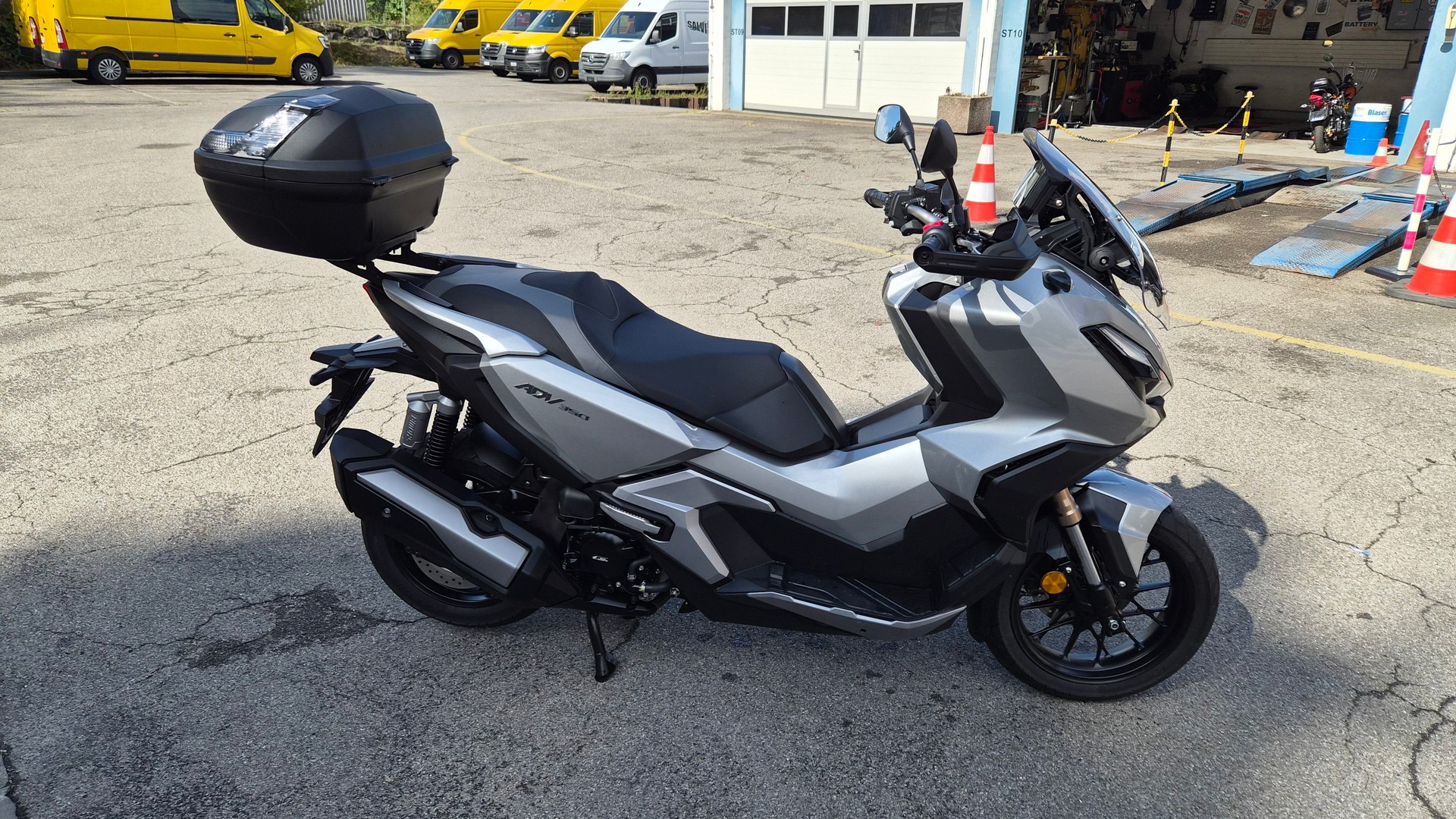 HONDA ADV 350-image-0