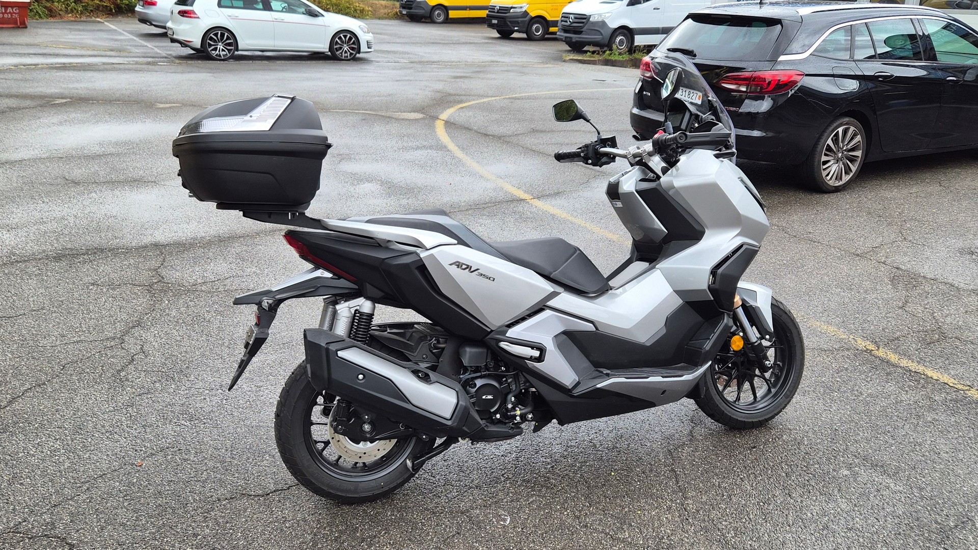 HONDA ADV 350-image-1