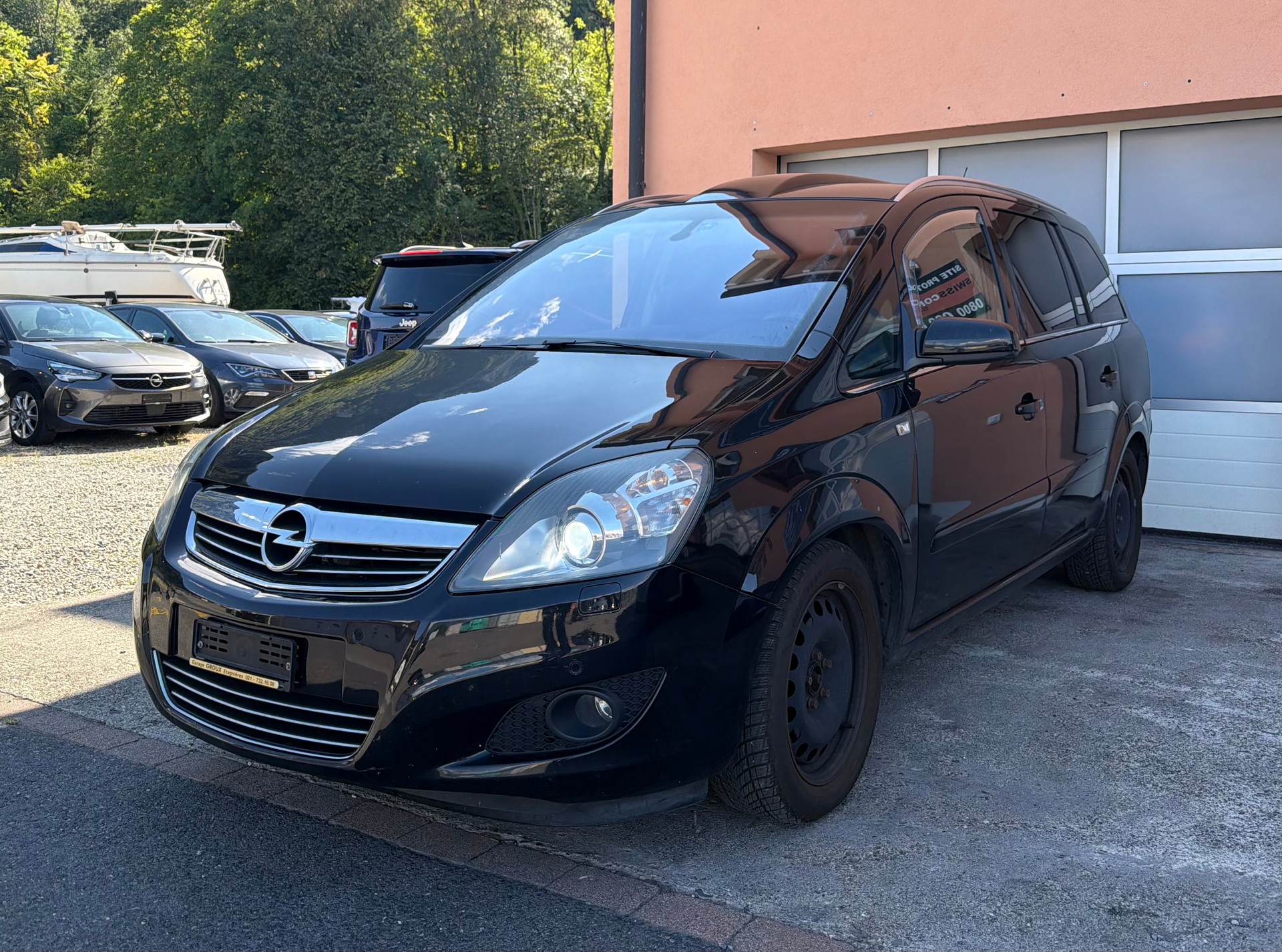 OPEL Zafira 2.2i 16V Cosmo 7 Places-showroom-element-1