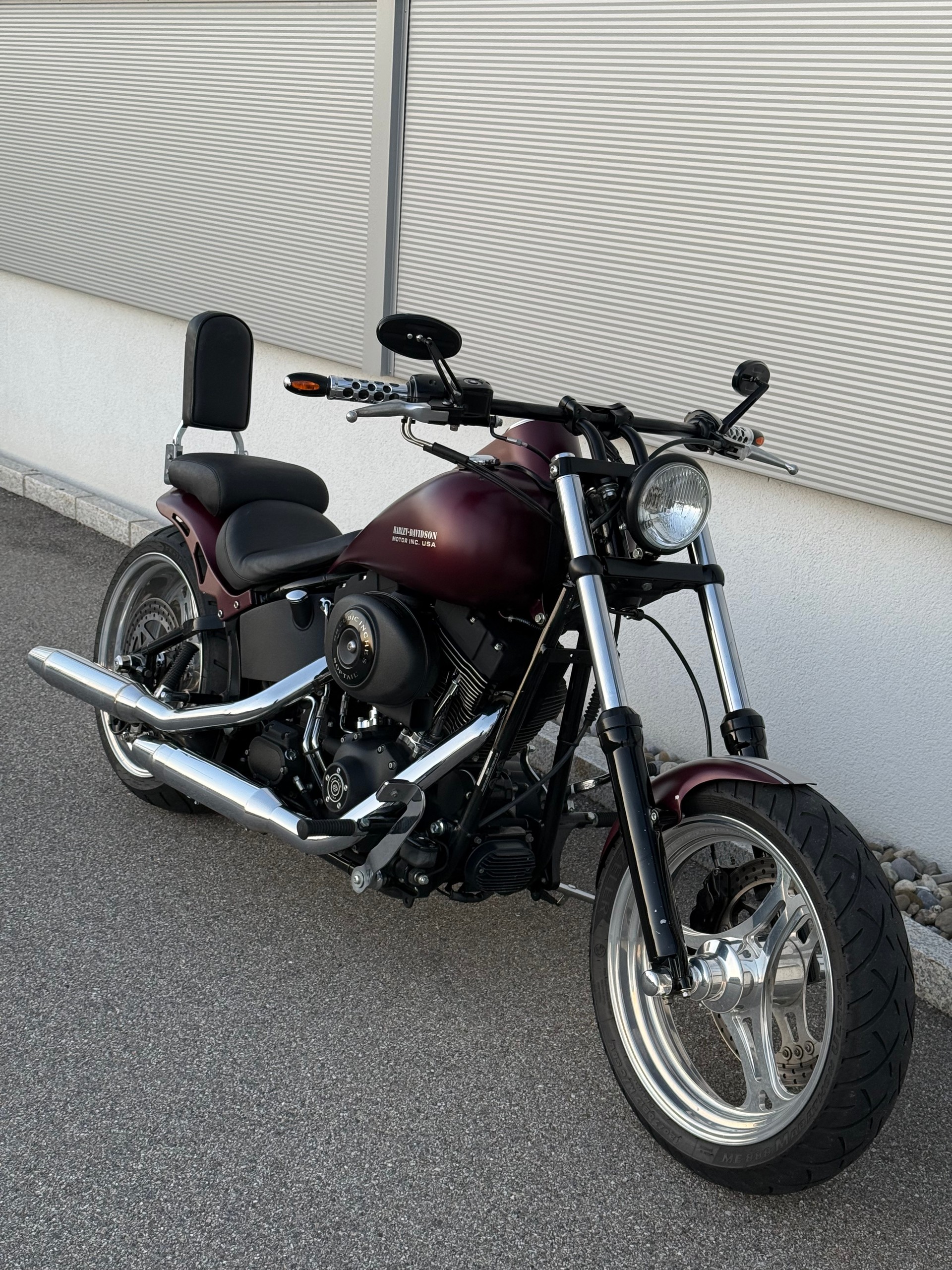HARLEY-DAVIDSON FXSTB Night Train Custom-showroom-element-1