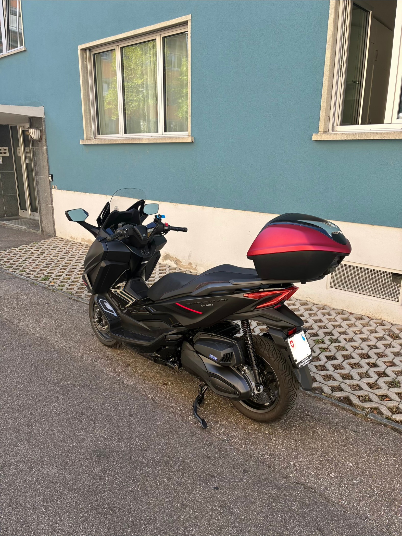 HONDA NSS 350 Smart Top Box-image-9