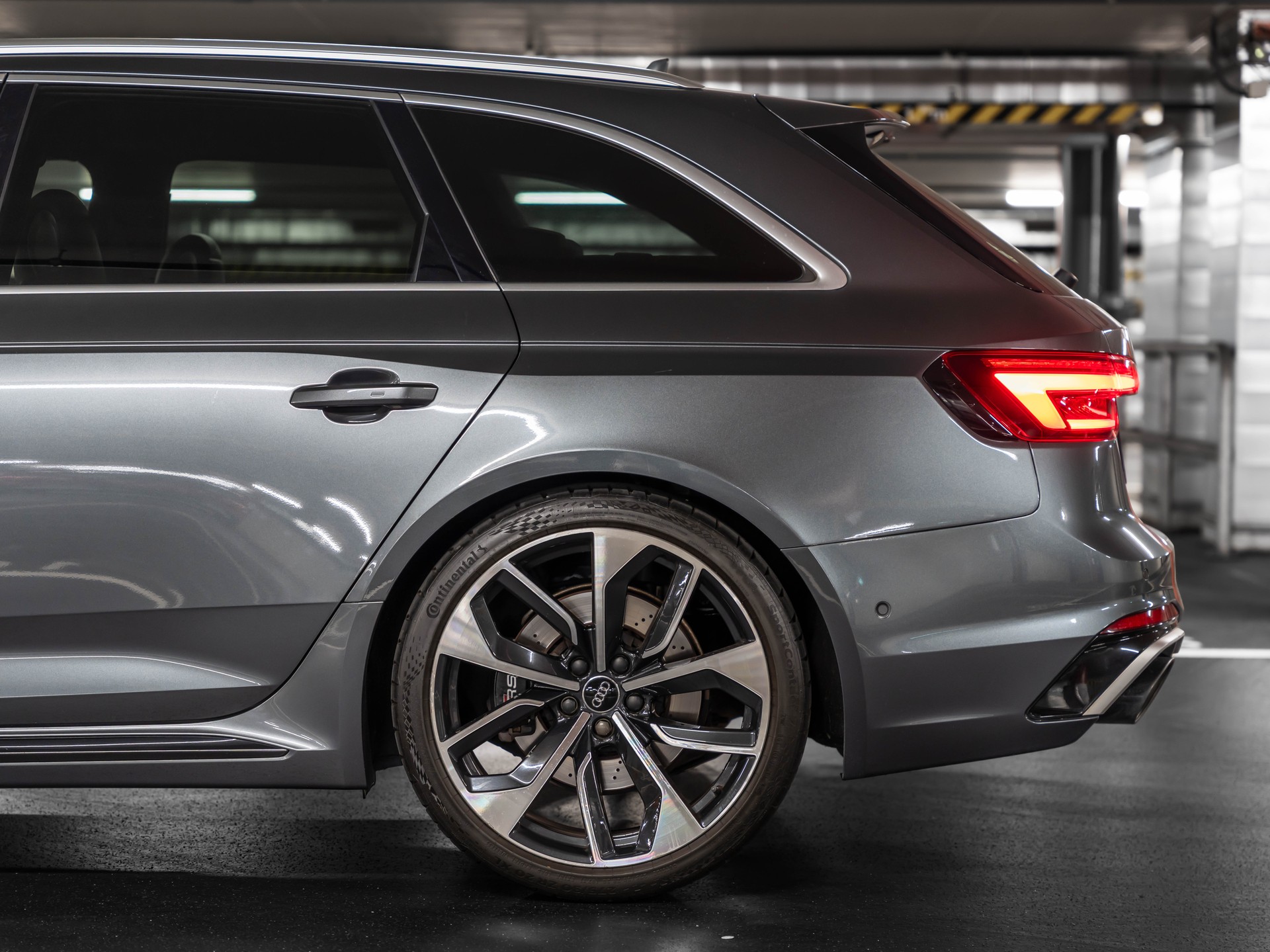 AUDI RS4 Avant 2.9 TFSI quattro tiptronic-showroom-element-3