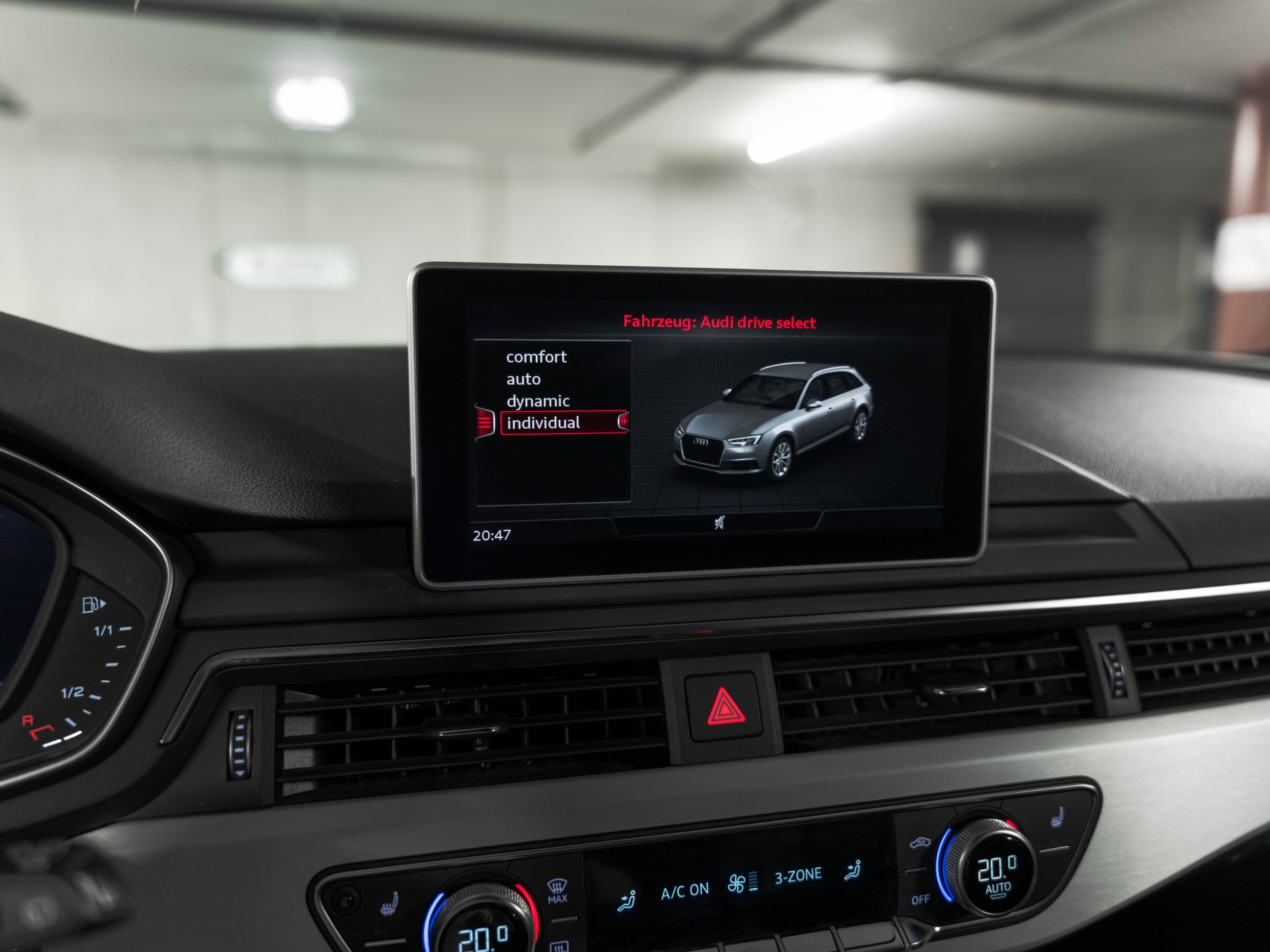 AUDI RS4 Avant 2.9 TFSI quattro tiptronic-image-23