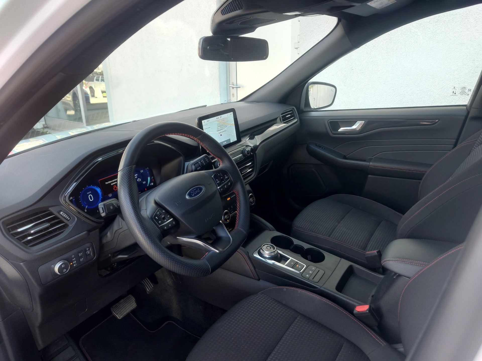 FORD Kuga 2.5 Hybrid ST-Line 4x4-image-4