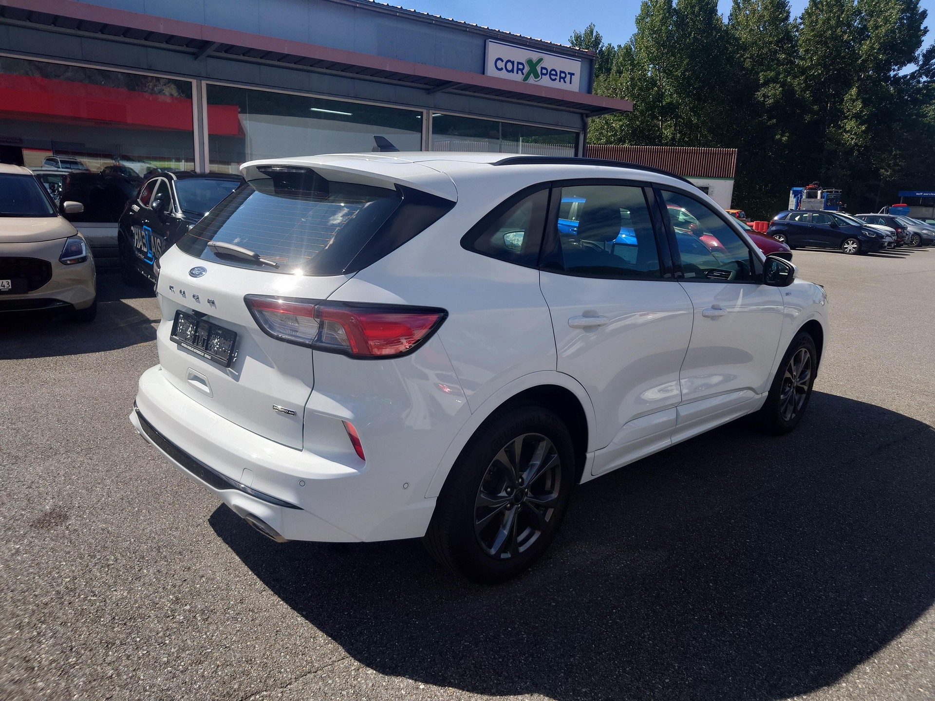 FORD Kuga 2.5 Hybrid ST-Line 4x4-showroom-element-2