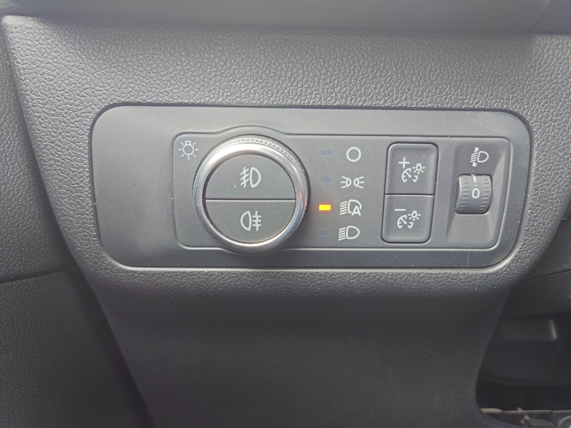 FORD Kuga 2.5 Hybrid ST-Line 4x4-image-9