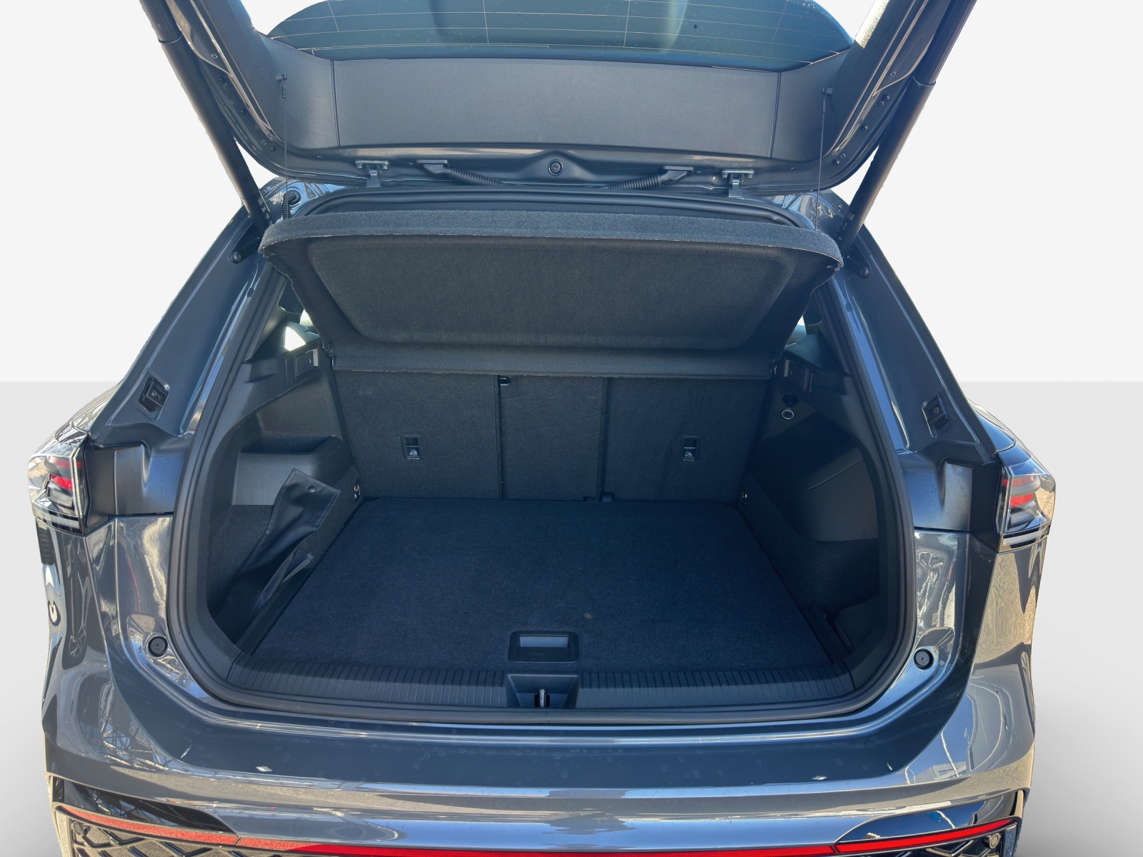 VW Tiguan 2.0 TSI DSG R-Line 4Motion-image-12