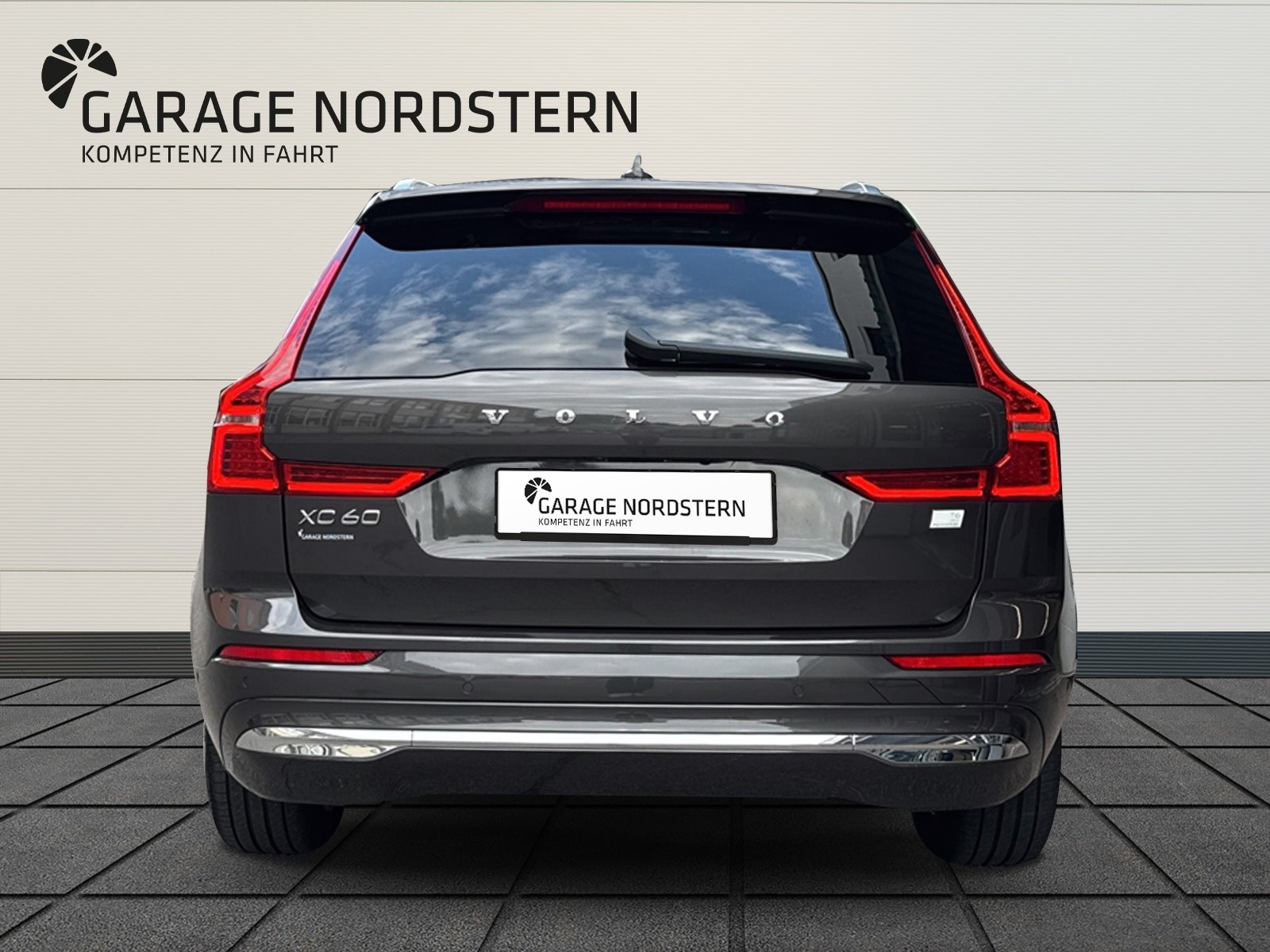 VOLVO XC60 2.0 T6 TE Ultimate Bright eAWD-showroom-element-3