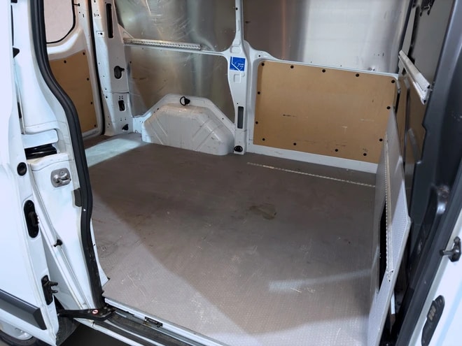FORD Transit Custom 320 L1H1 Basis A-image-9