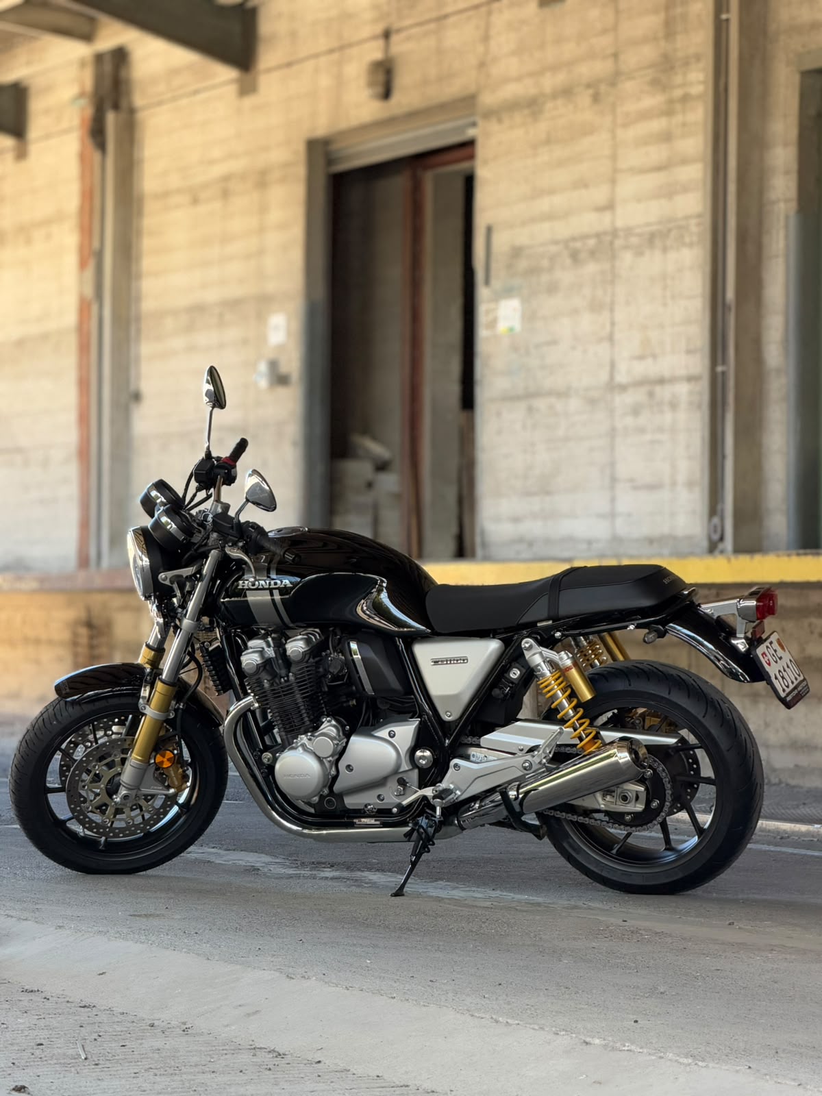 HONDA CB 1100 RS ABS-image-1