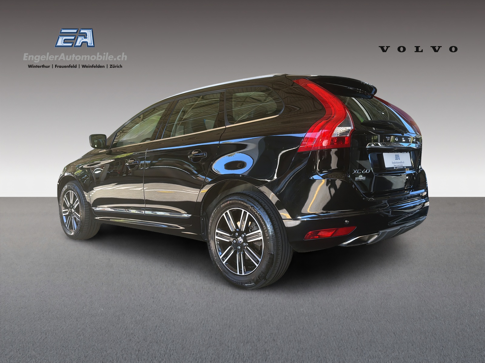 VOLVO XC60 2.4 D5 Summum AWD S/S-showroom-element-3