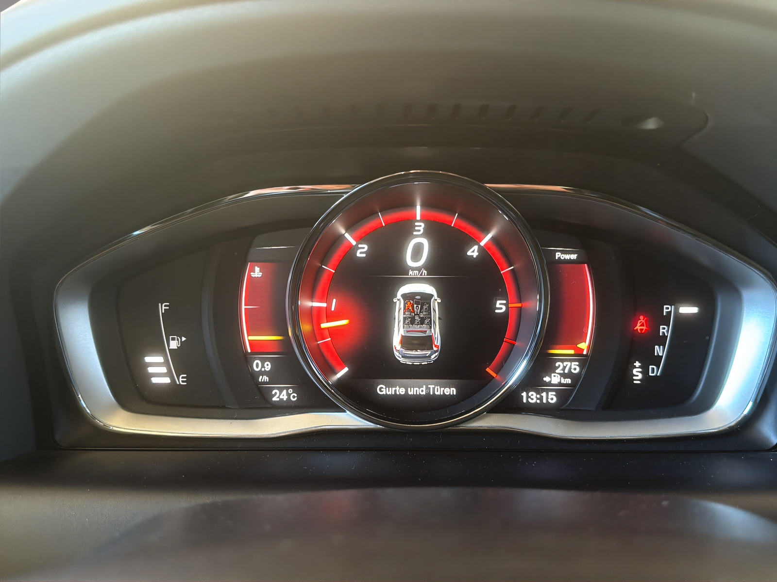 VOLVO XC60 2.4 D5 Summum AWD S/S-image-10