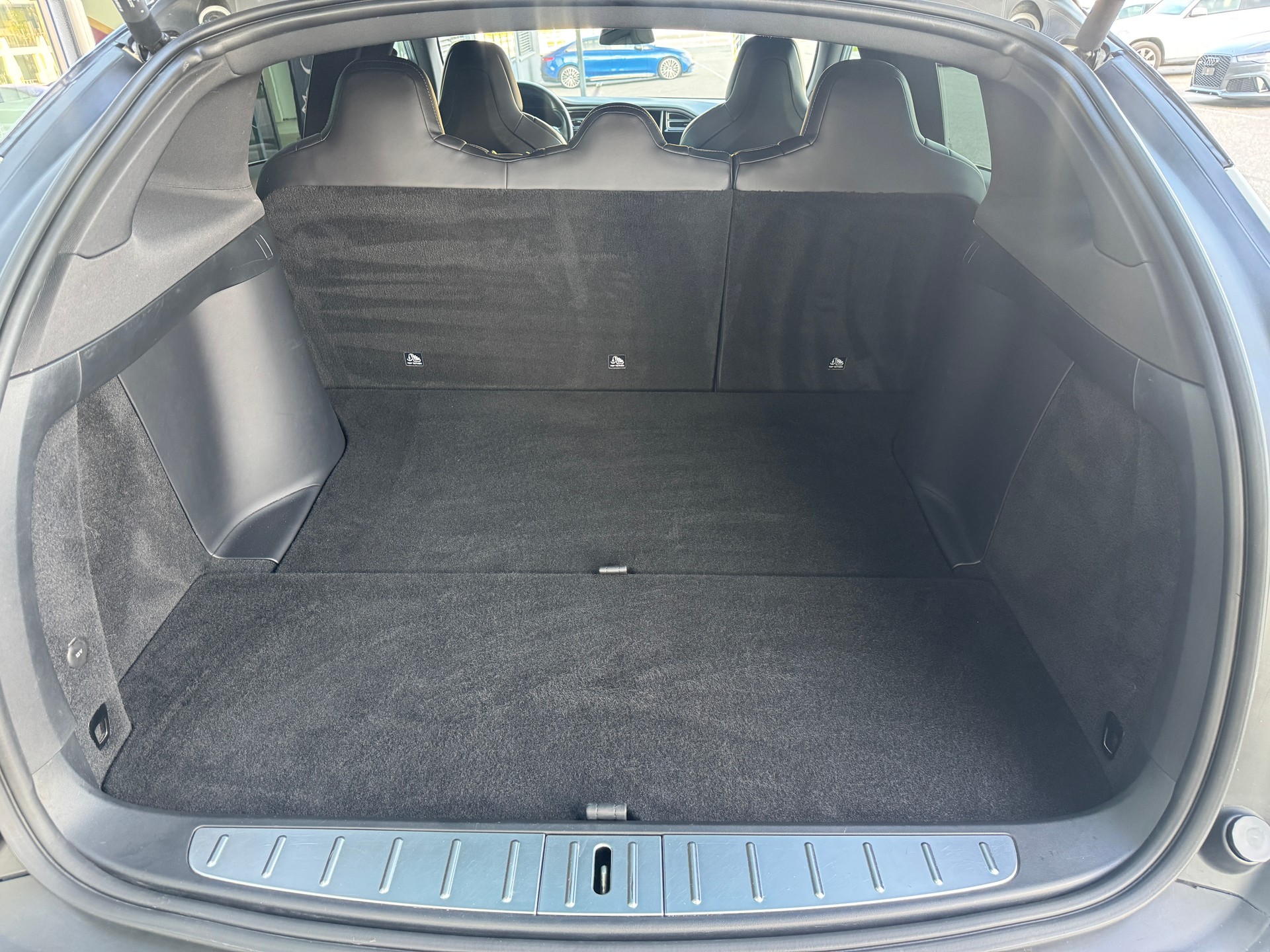 TESLA Model X 100 D / Full Self Driving / inkl. 1 Jahr Batteriegarantie-image-12