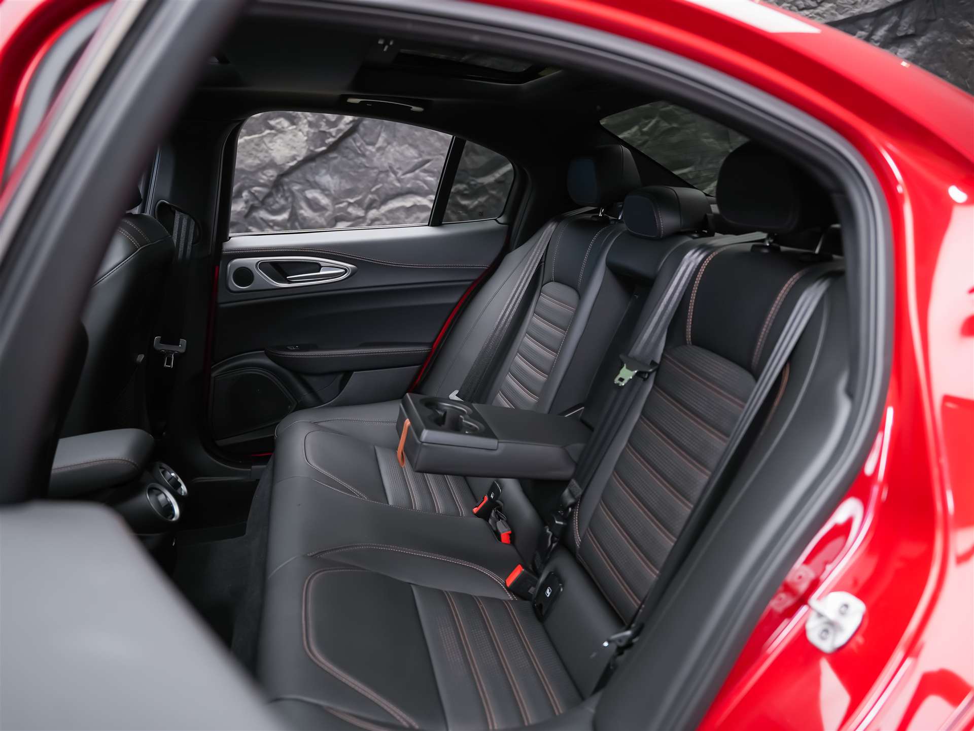 ALFA ROMEO Giulia 2.0 Intensa Q4 AT8 *SOFORT Verfügbar*Werksgarantie*Panorama*Harman/Kardon*-image-15