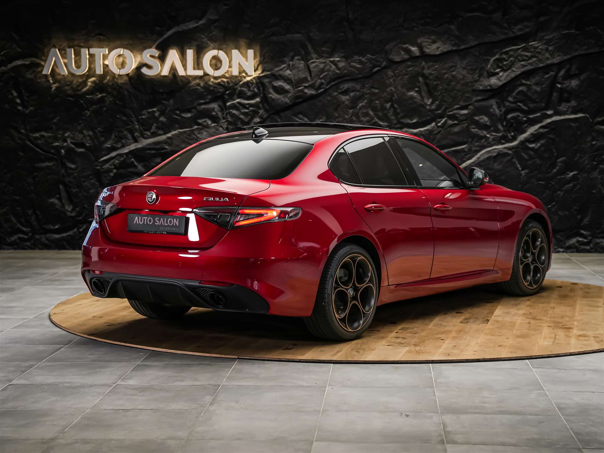 ALFA ROMEO Giulia 2.0 Intensa Q4 AT8 *SOFORT Verfügbar*Werksgarantie*Panorama*Harman/Kardon*-image-4