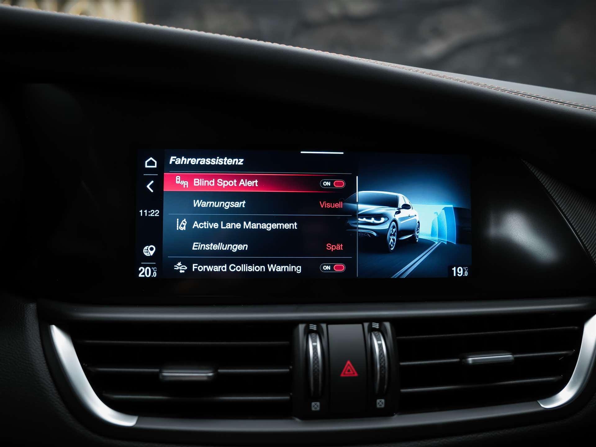 ALFA ROMEO Giulia 2.0 Intensa Q4 AT8 *SOFORT Verfügbar*Werksgarantie*Panorama*Harman/Kardon*-image-34