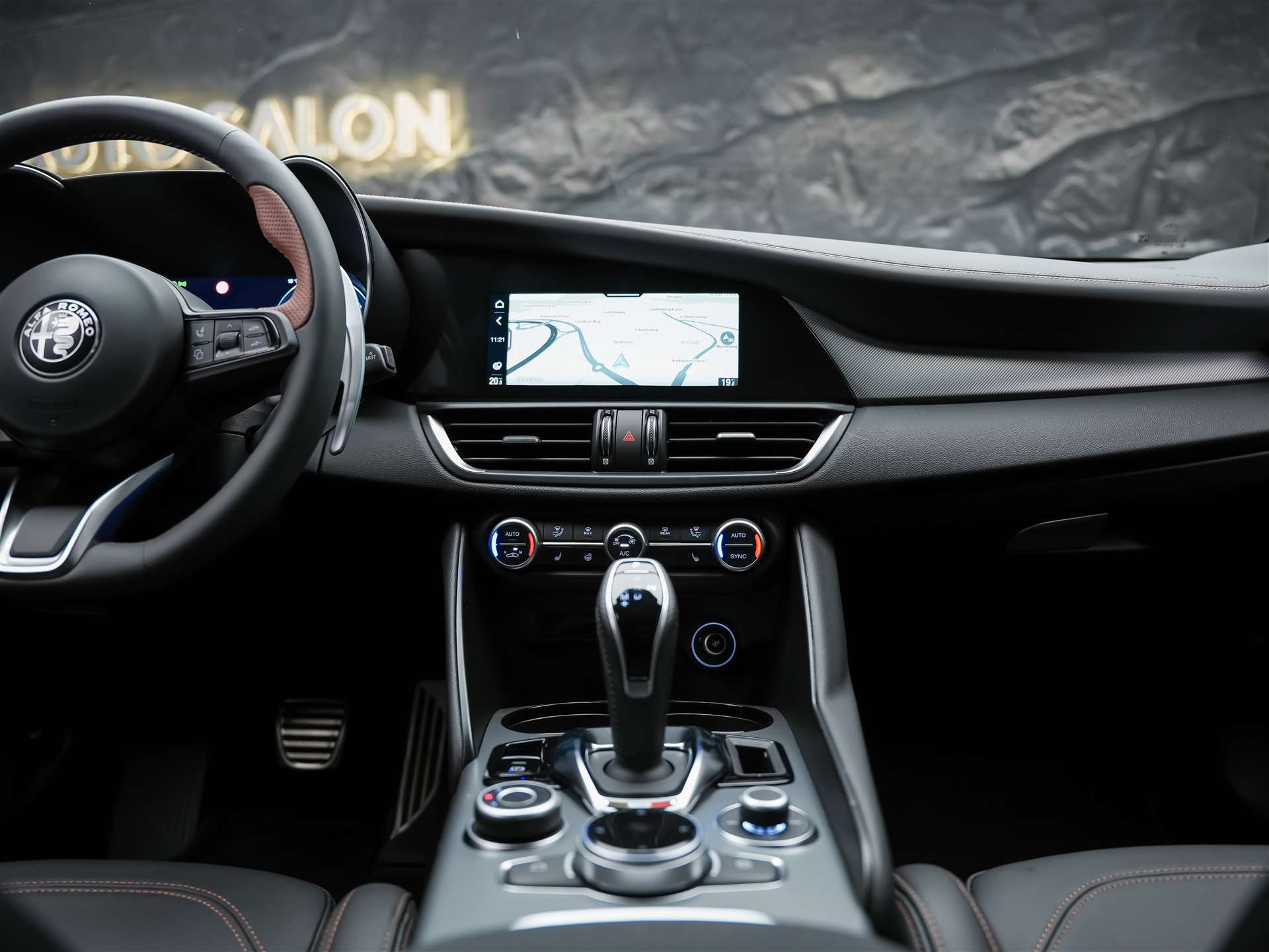 ALFA ROMEO Giulia 2.0 Intensa Q4 AT8 *SOFORT Verfügbar*Werksgarantie*Panorama*Harman/Kardon*-image-21