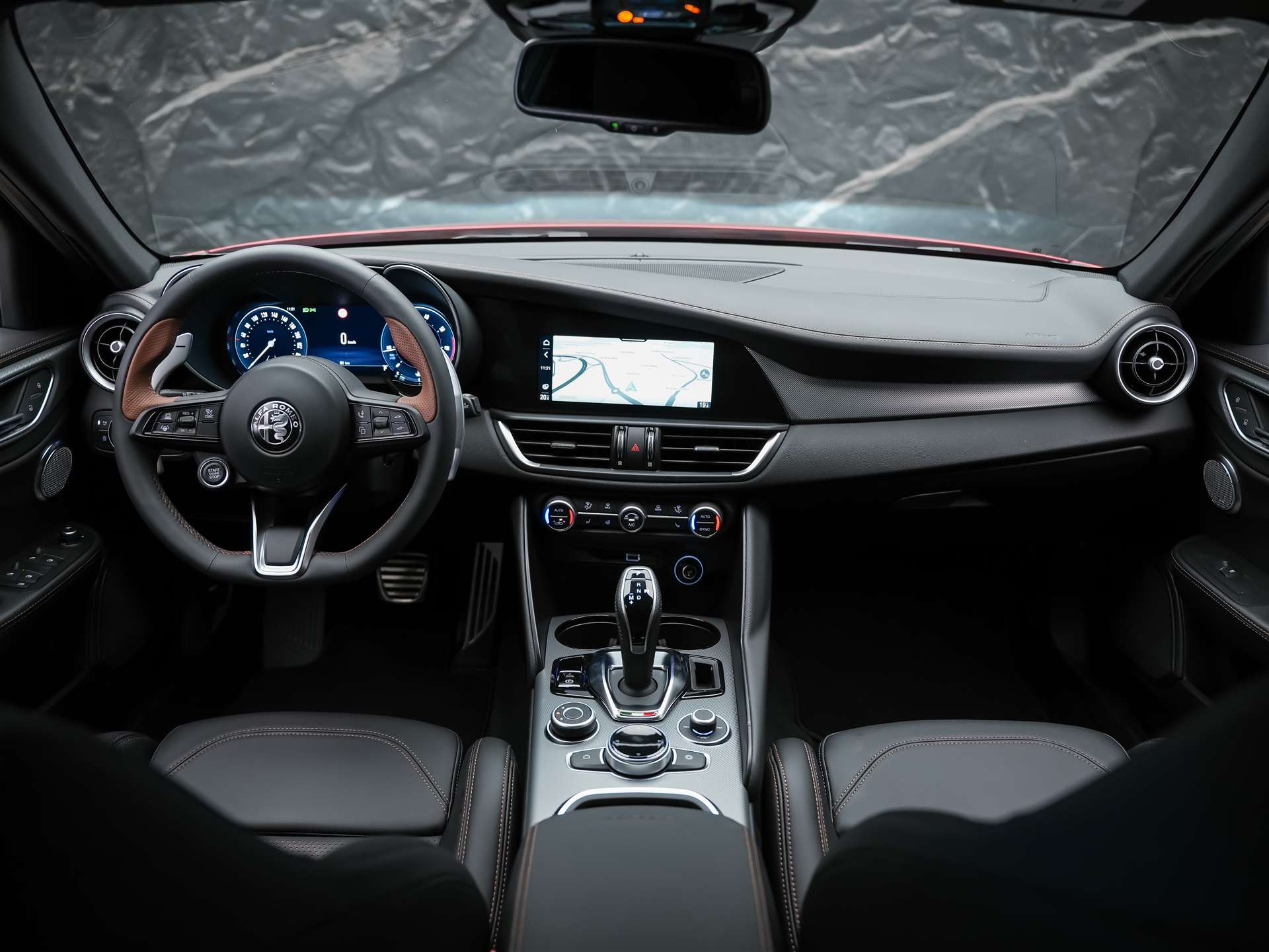 ALFA ROMEO Giulia 2.0 Intensa Q4 AT8 *SOFORT Verfügbar*Werksgarantie*Panorama*Harman/Kardon*-image-20