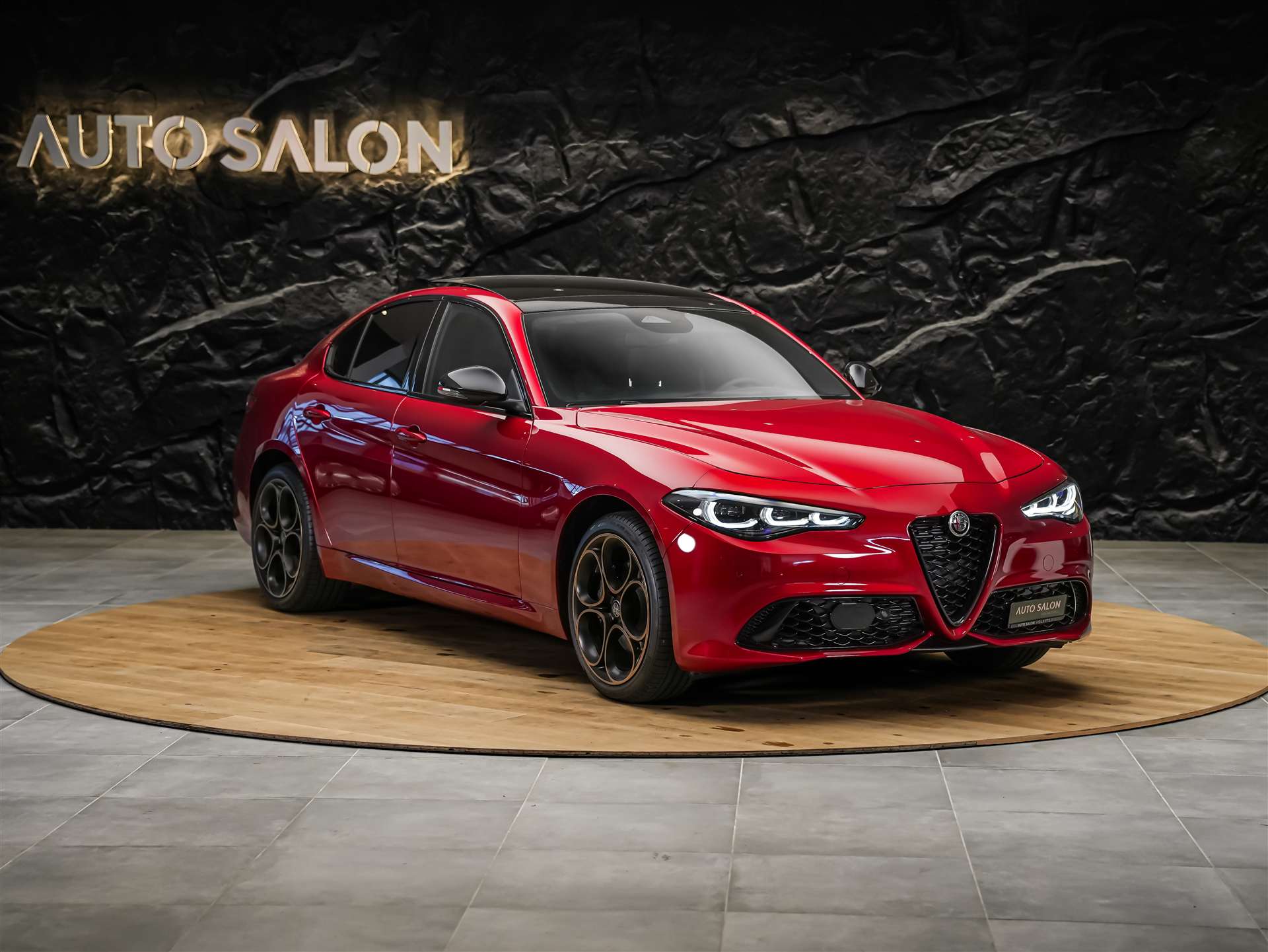 ALFA ROMEO Giulia 2.0 Intensa Q4 AT8 *SOFORT Verfügbar*Werksgarantie*Panorama*Harman/Kardon*-image-5