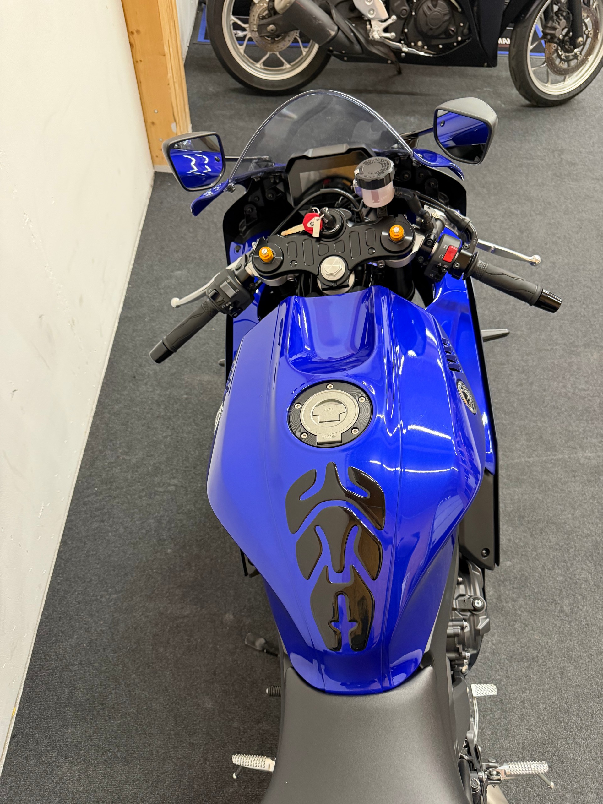 YAMAHA YZF-R7 (35kW)-image-6
