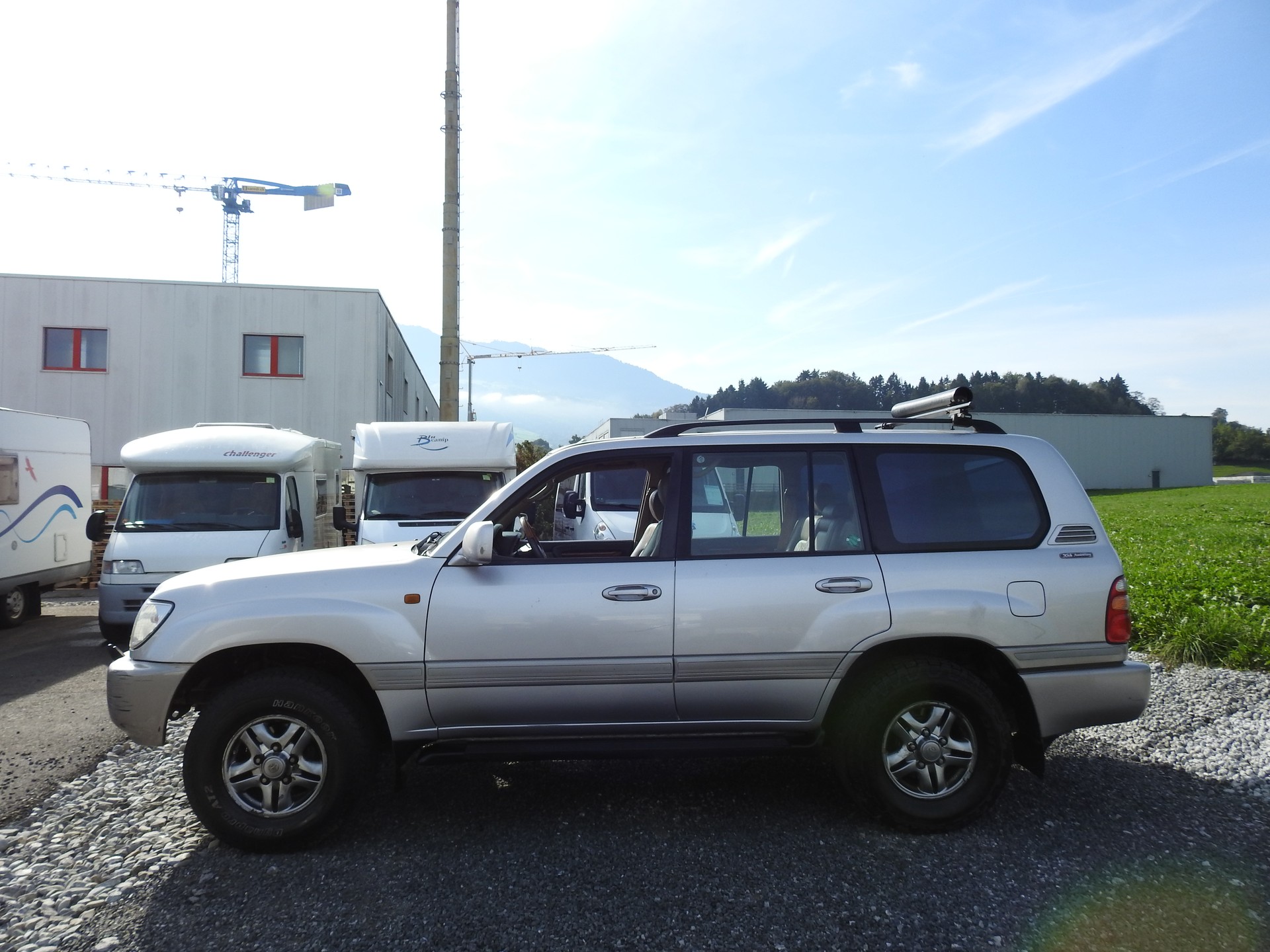 TOYOTA Land Cruiser 500 4.2 TD-showroom-element-3