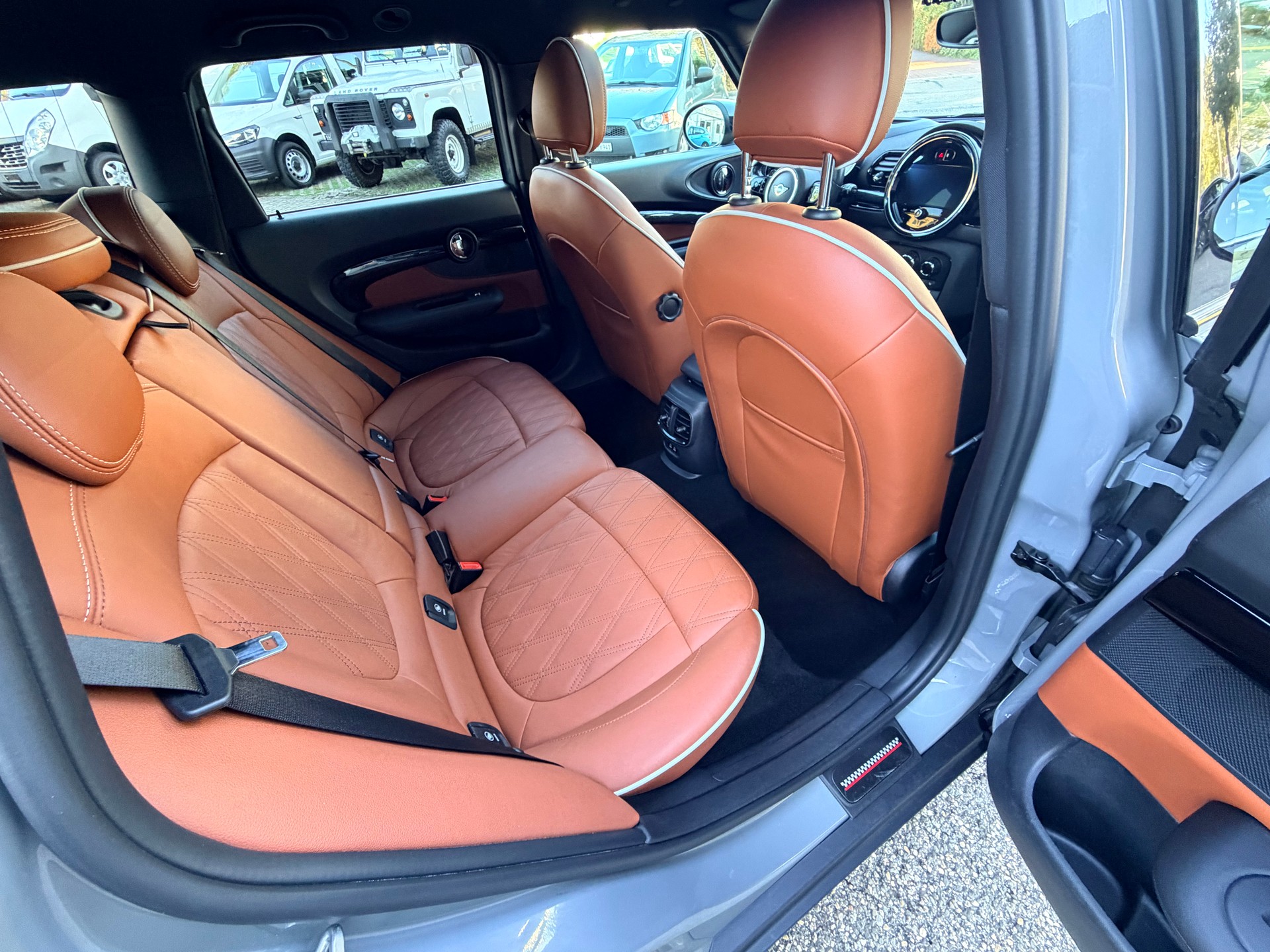 MINI Clubman Cooper John Cooper Works ALL4 Steptronic-image-11