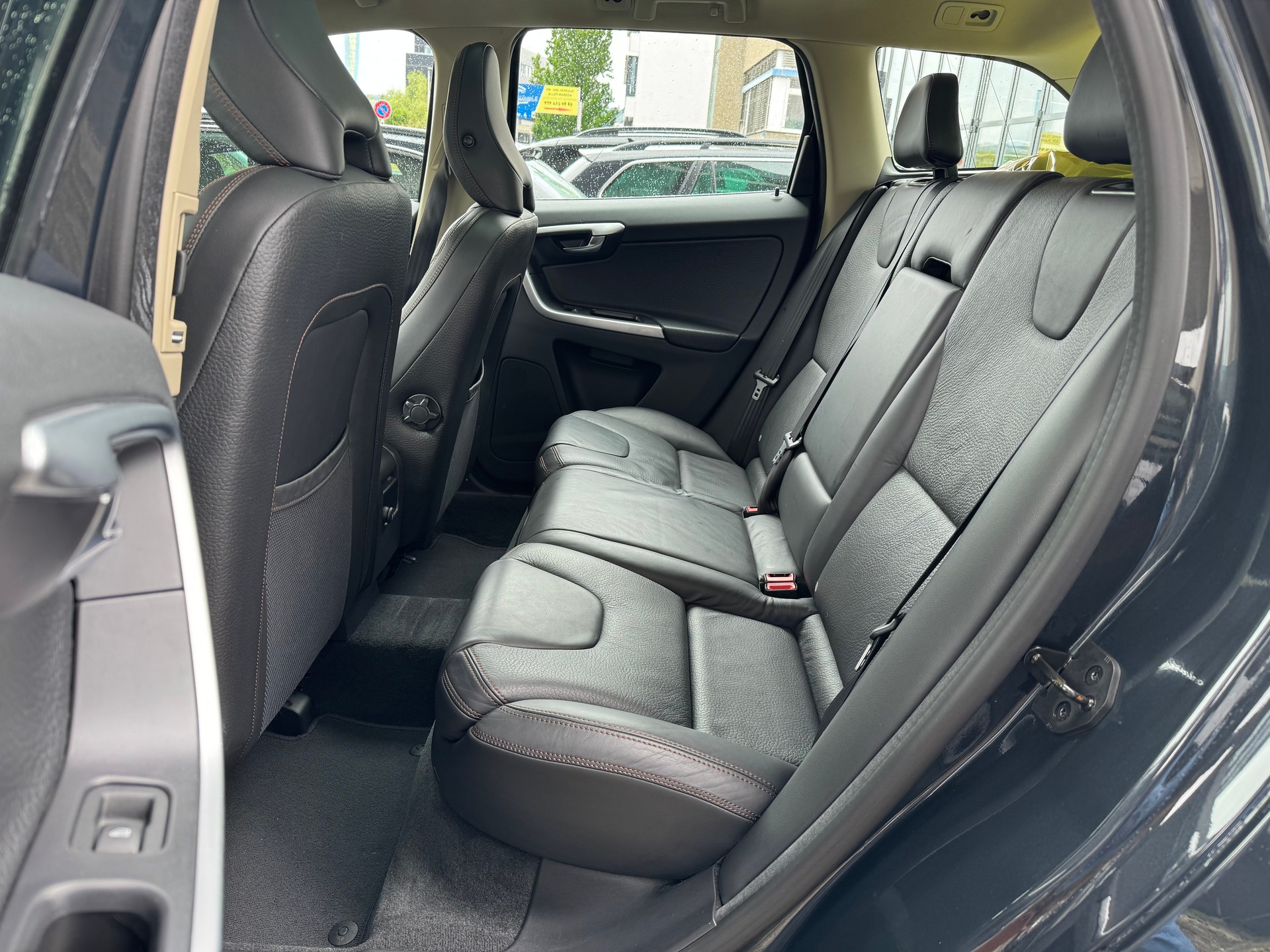 VOLVO XC60 T6 AWD Summum Geartronic-image-6