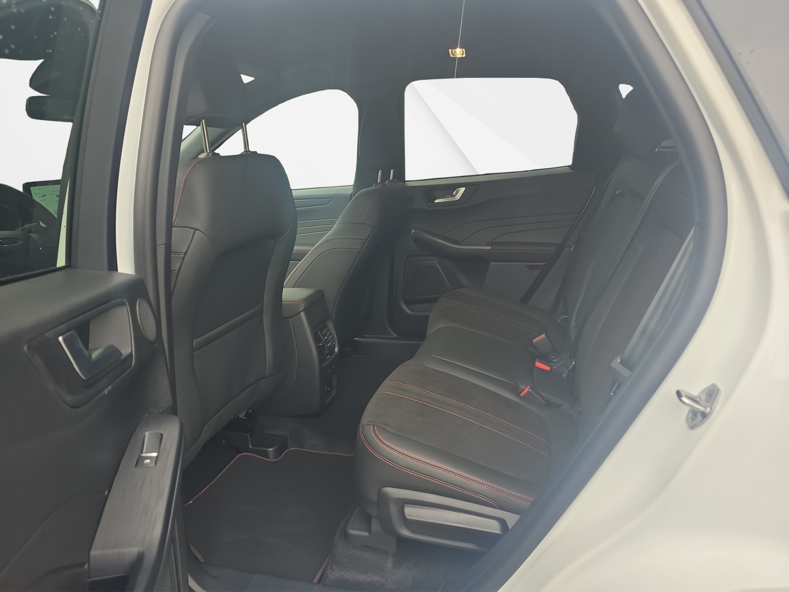 FORD Kuga 2.5 PHEV ST-Line X FWD-image-7