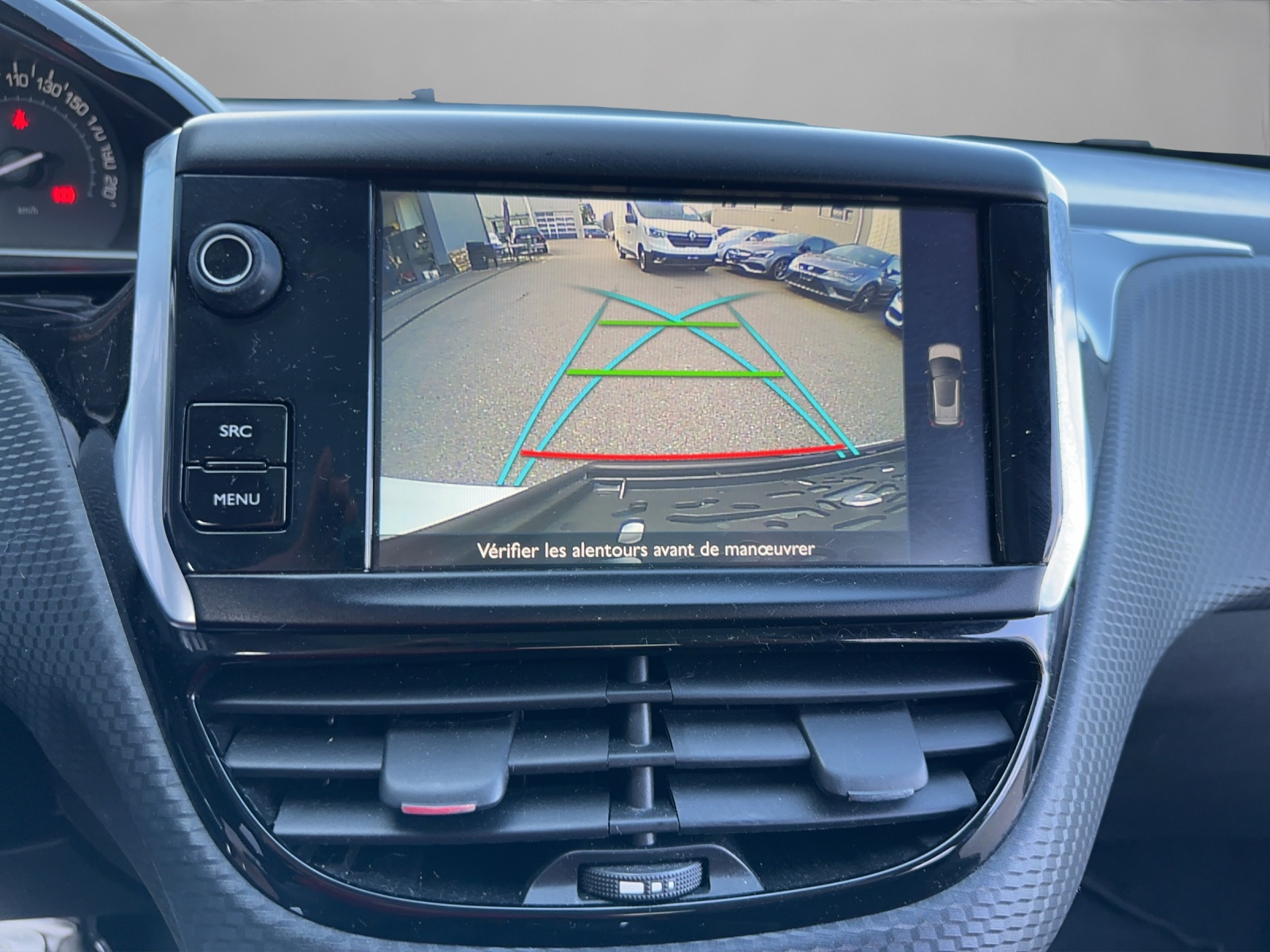 PEUGEOT 2008 1.2 VTI Access-image-15