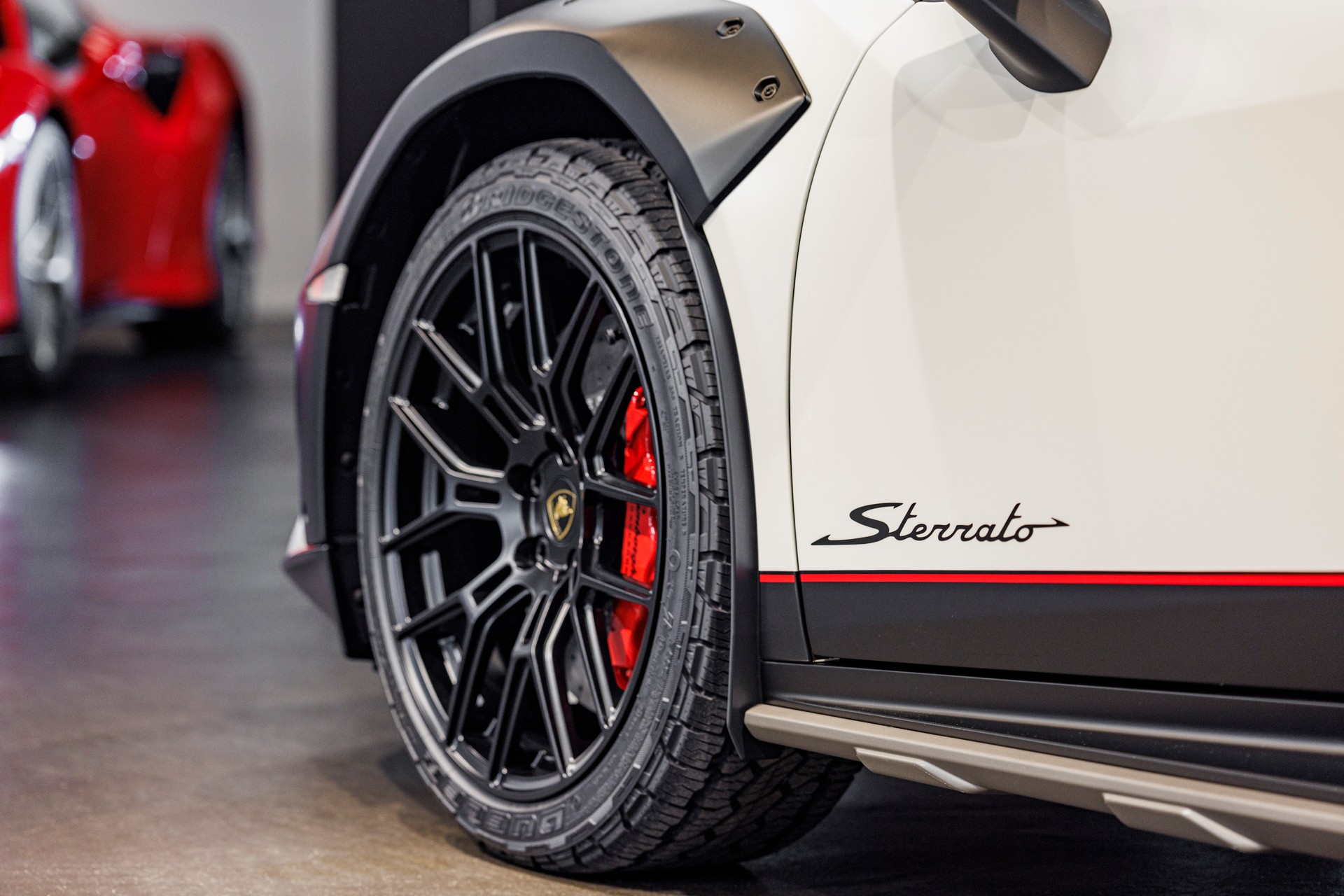 LAMBORGHINI Huracán Sterrato-image-14
