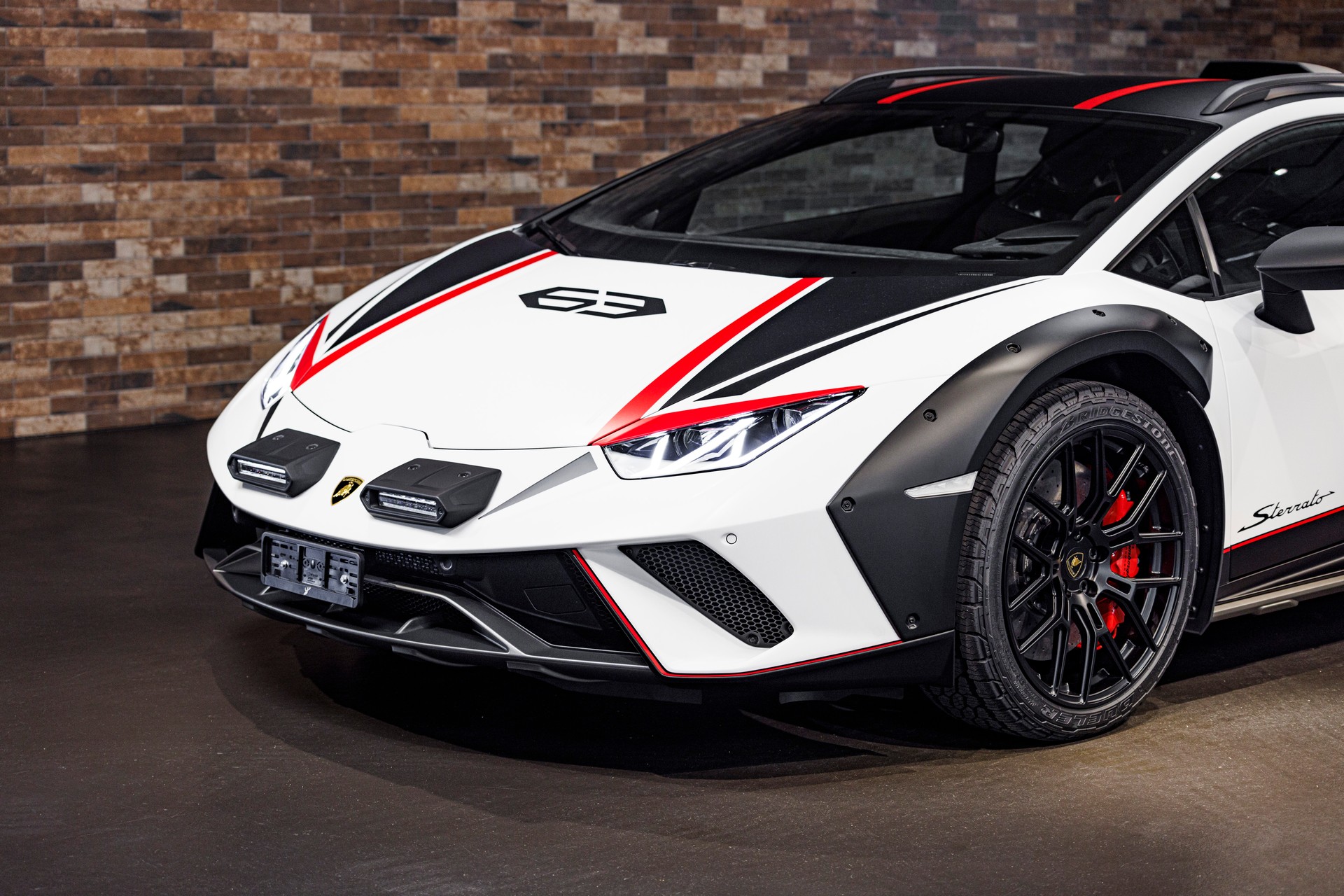 LAMBORGHINI Huracán Sterrato-image-5