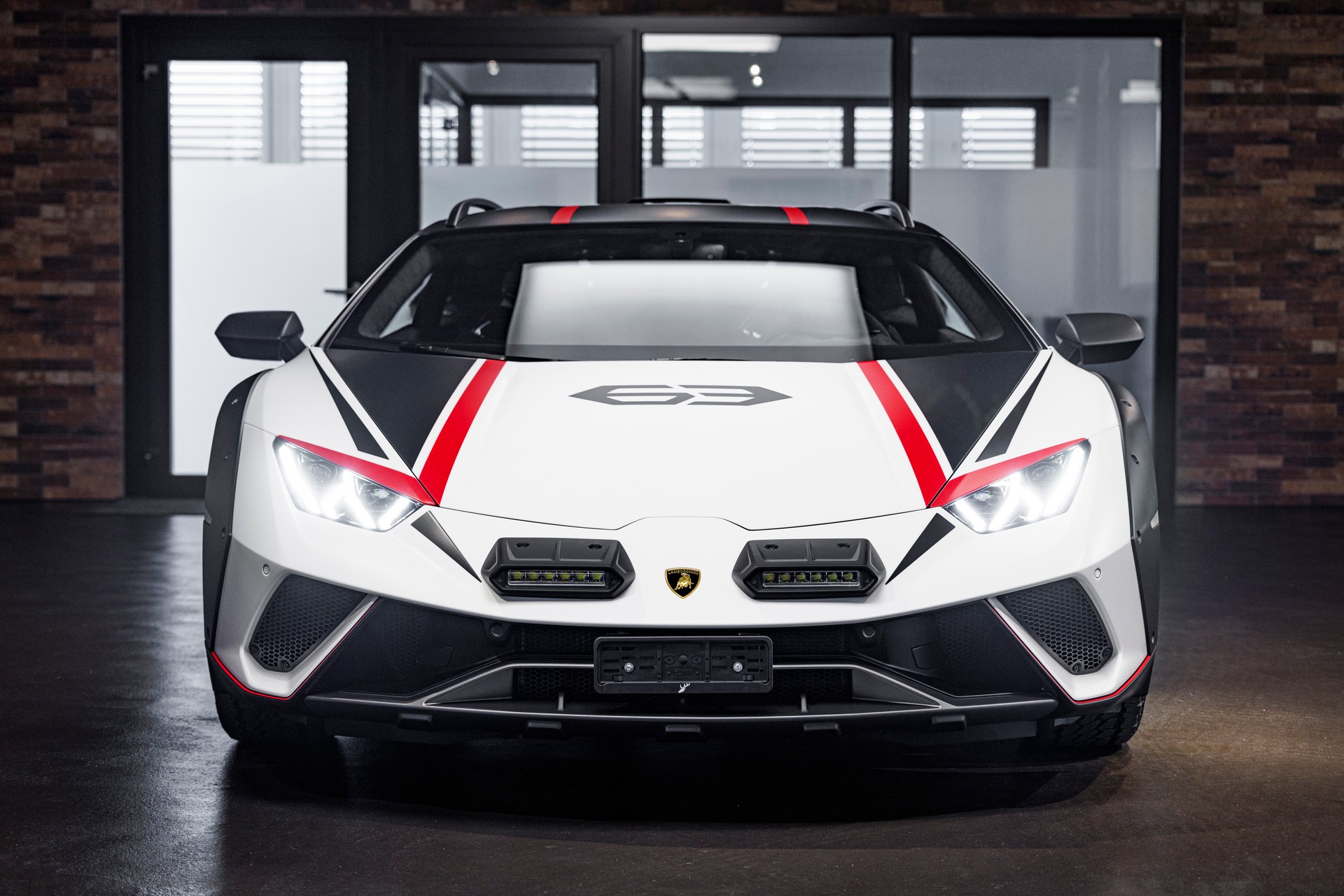 LAMBORGHINI Huracán Sterrato-image-4