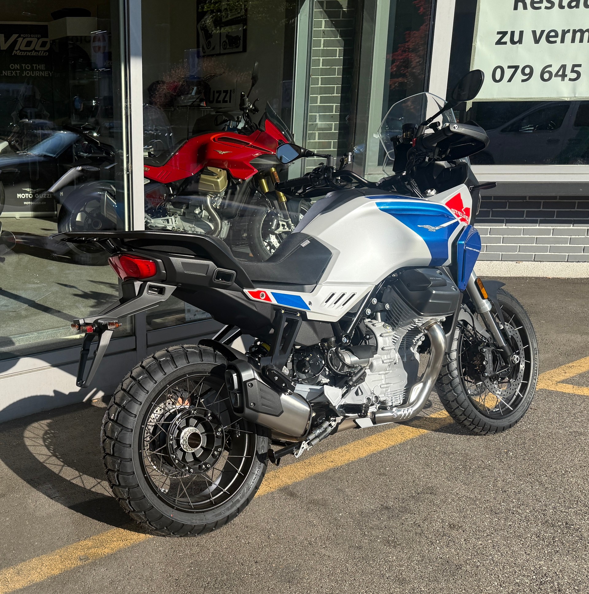 MOTO GUZZI Stelvio Duecento Tributo-image-2