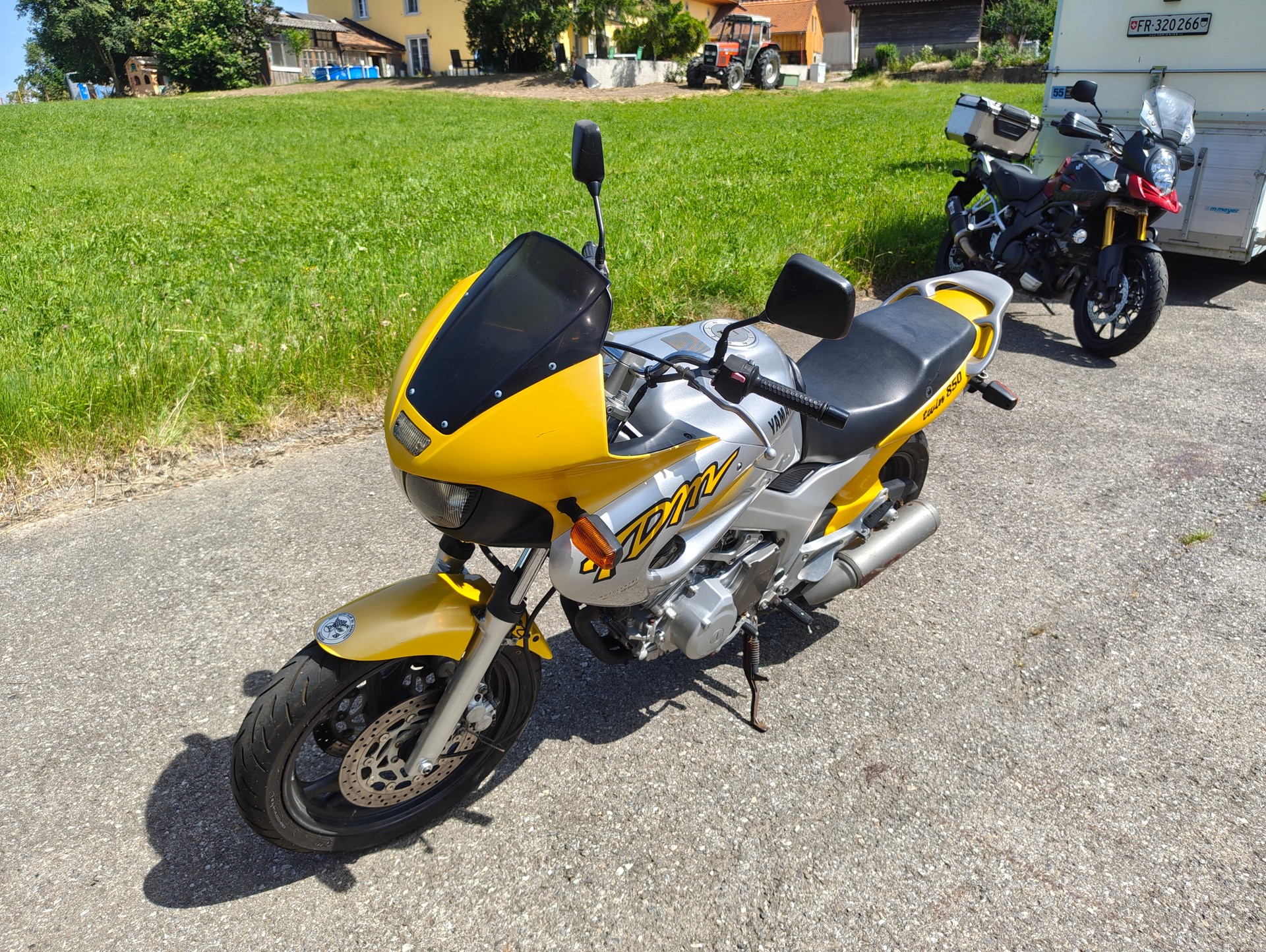 YAMAHA TDM 850-image-3