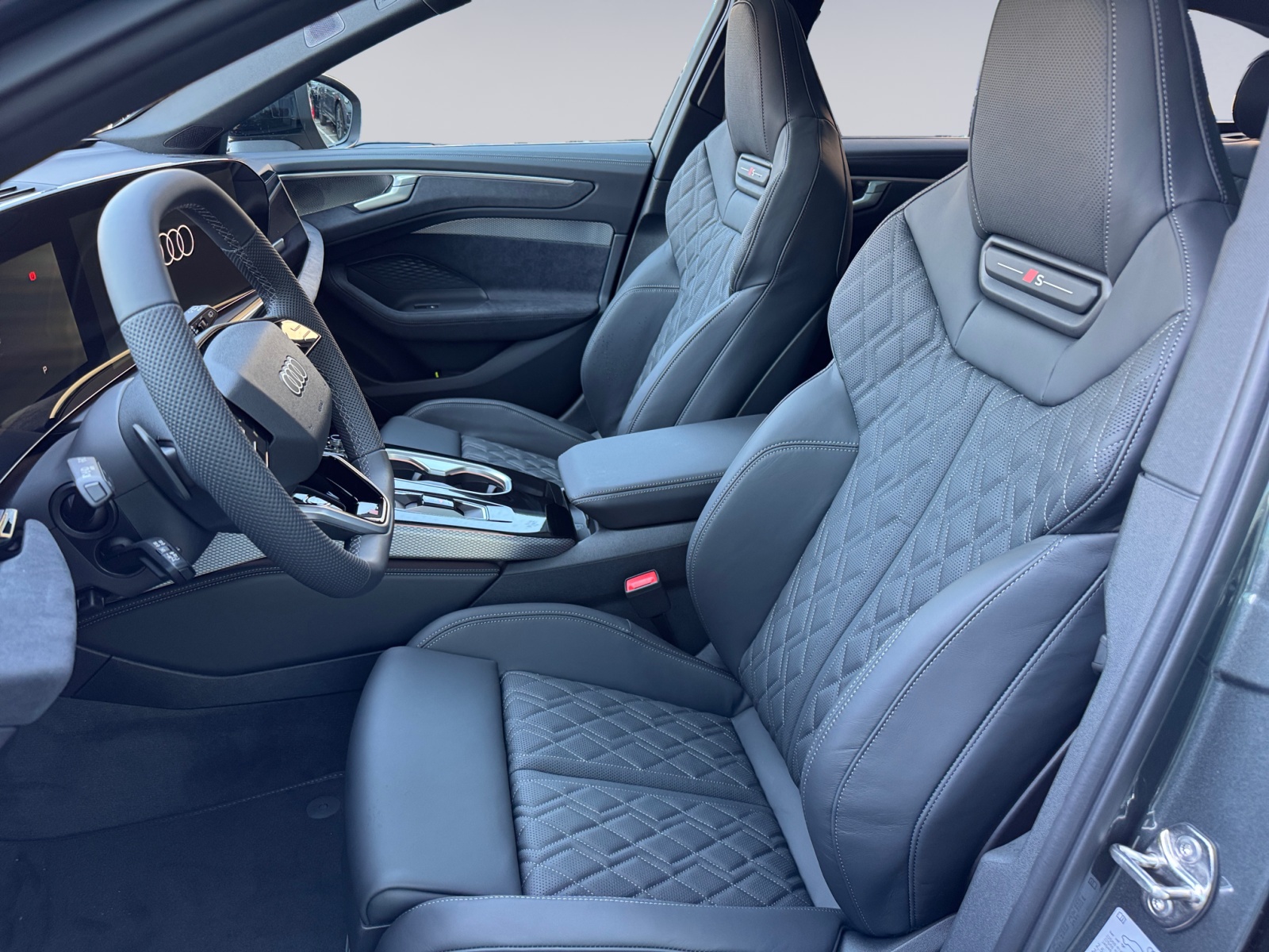 AUDI A6 Avant TFSI quattro 270 kW S tronic-image-6