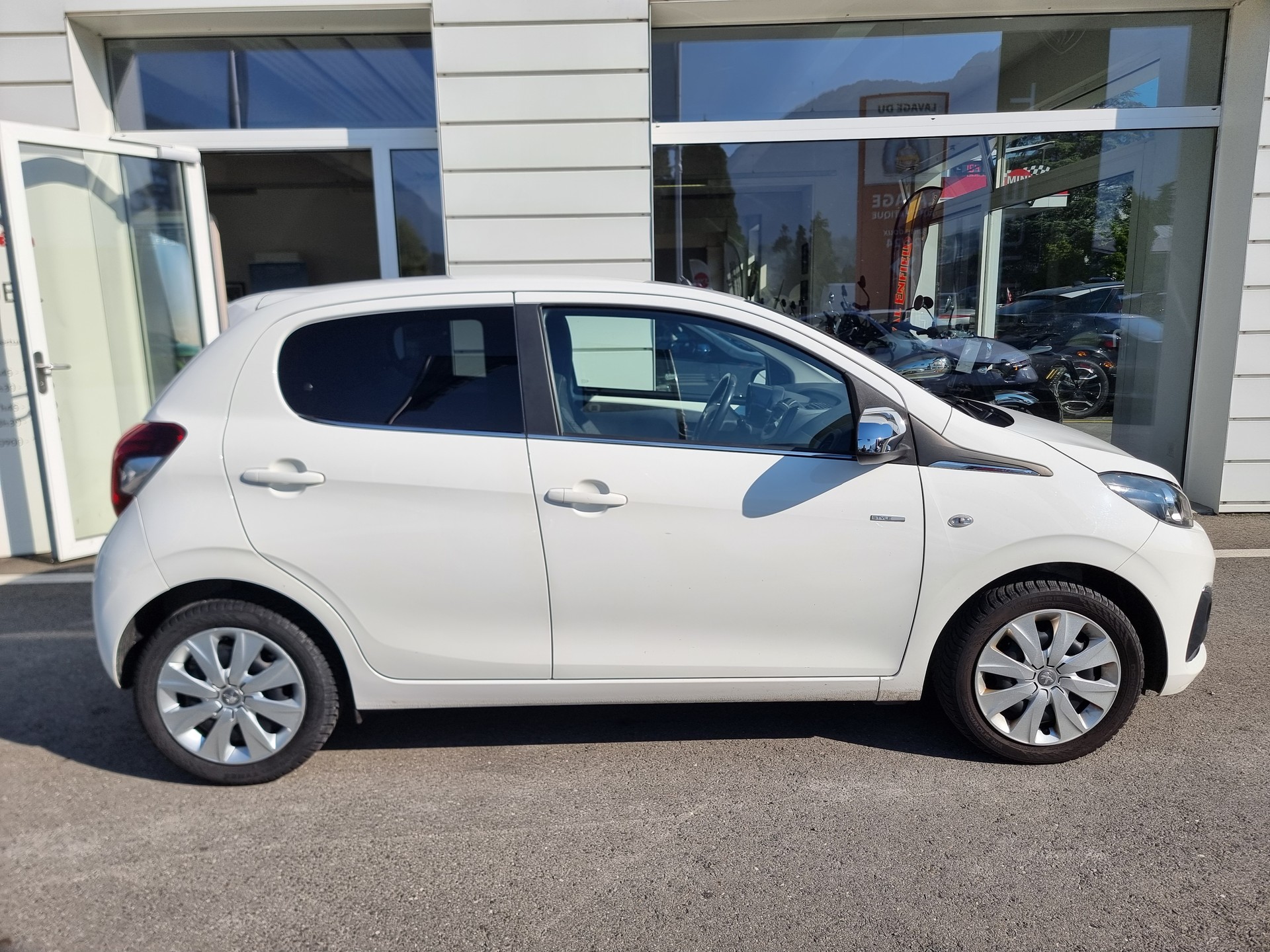 PEUGEOT 108 e-1.0 VTi Stop&Start Active Top-image-1