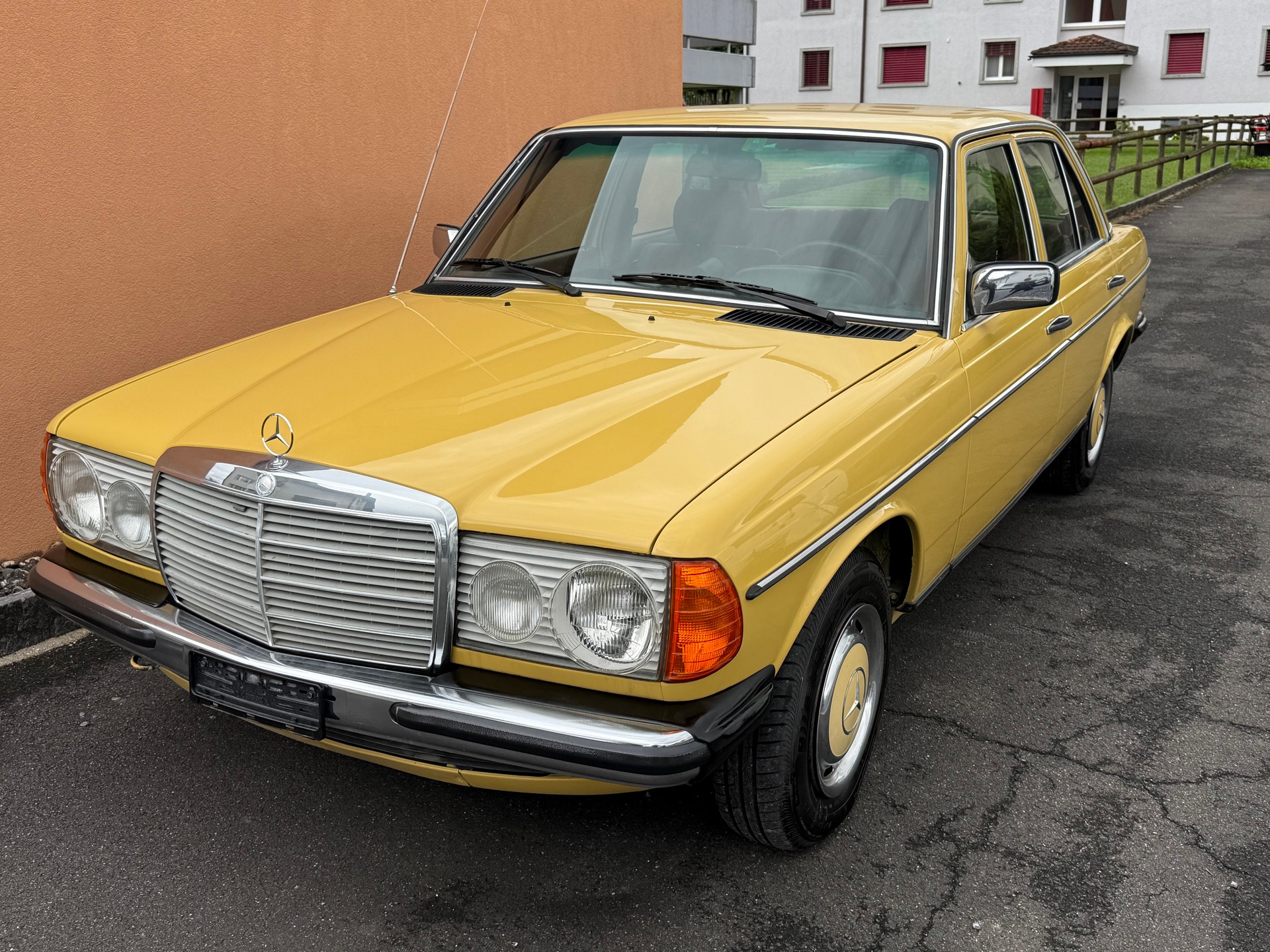 MERCEDES-BENZ 200 Frisch MFK Frisch Service-image-1